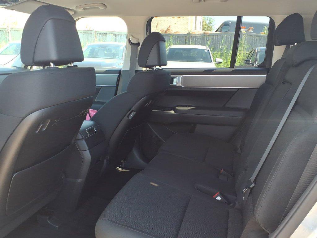 2026 Hyundai Santa Fe SE - Photo 14