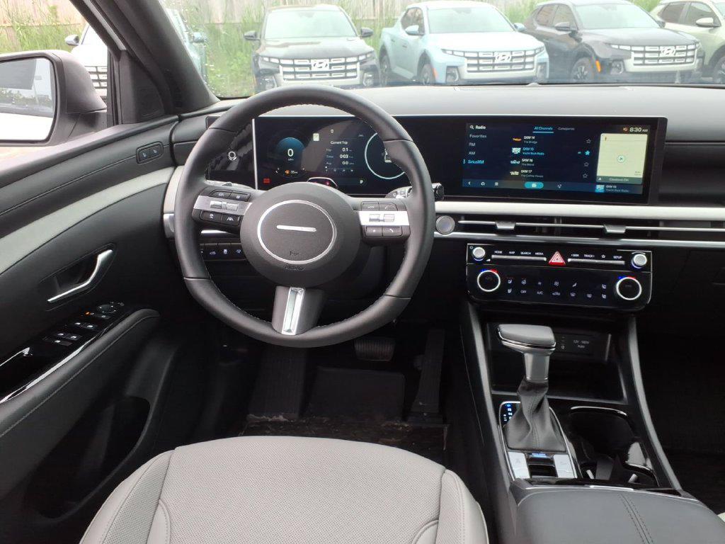 2025 Hyundai Santa Cruz Limited - Photo 12