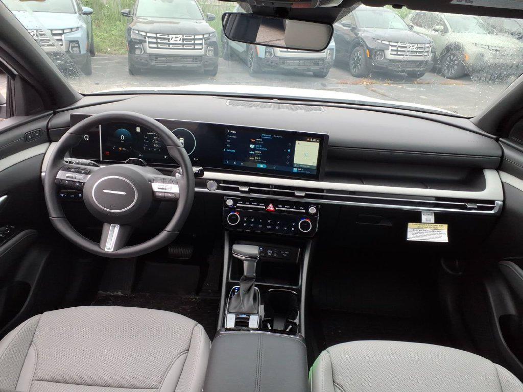 2025 Hyundai Santa Cruz Limited - Photo 11