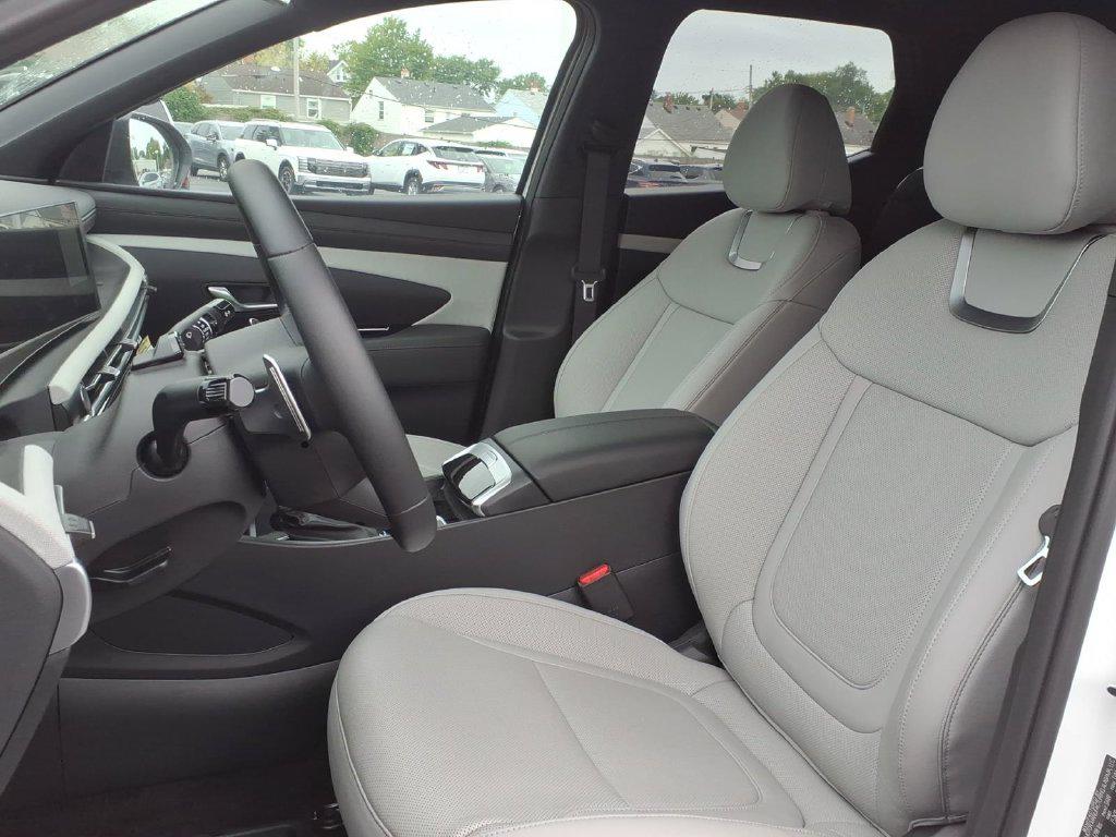 2025 Hyundai Santa Cruz Limited - Photo 10