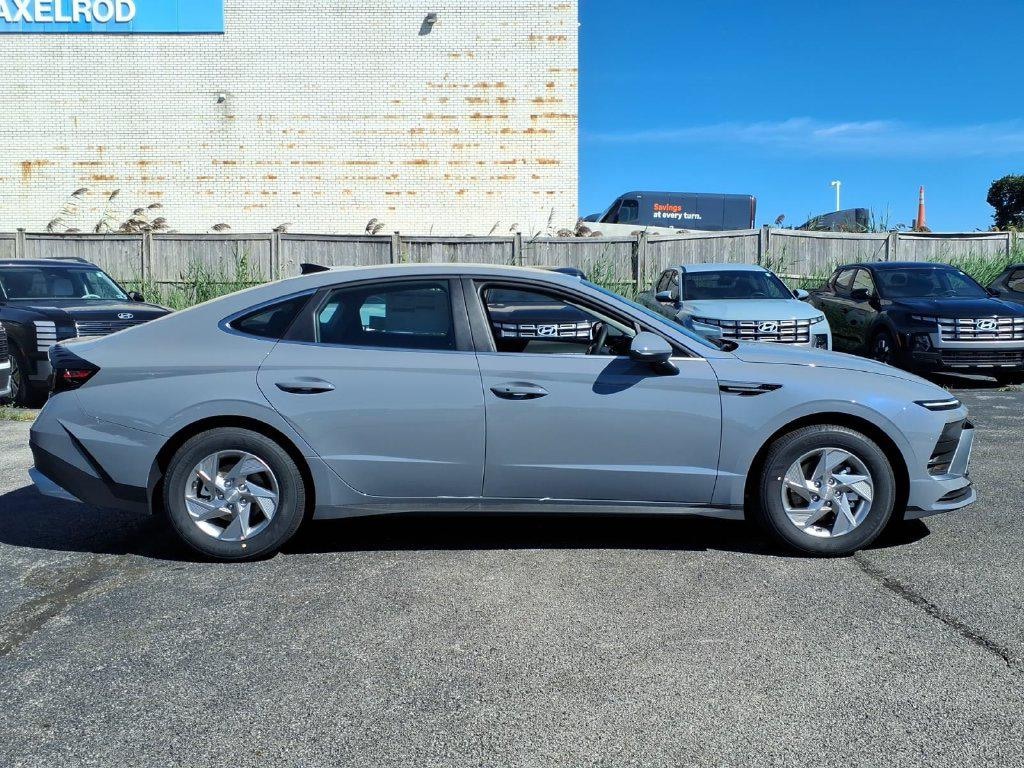 New 2026 Hyundai Sonata SE Sedan
