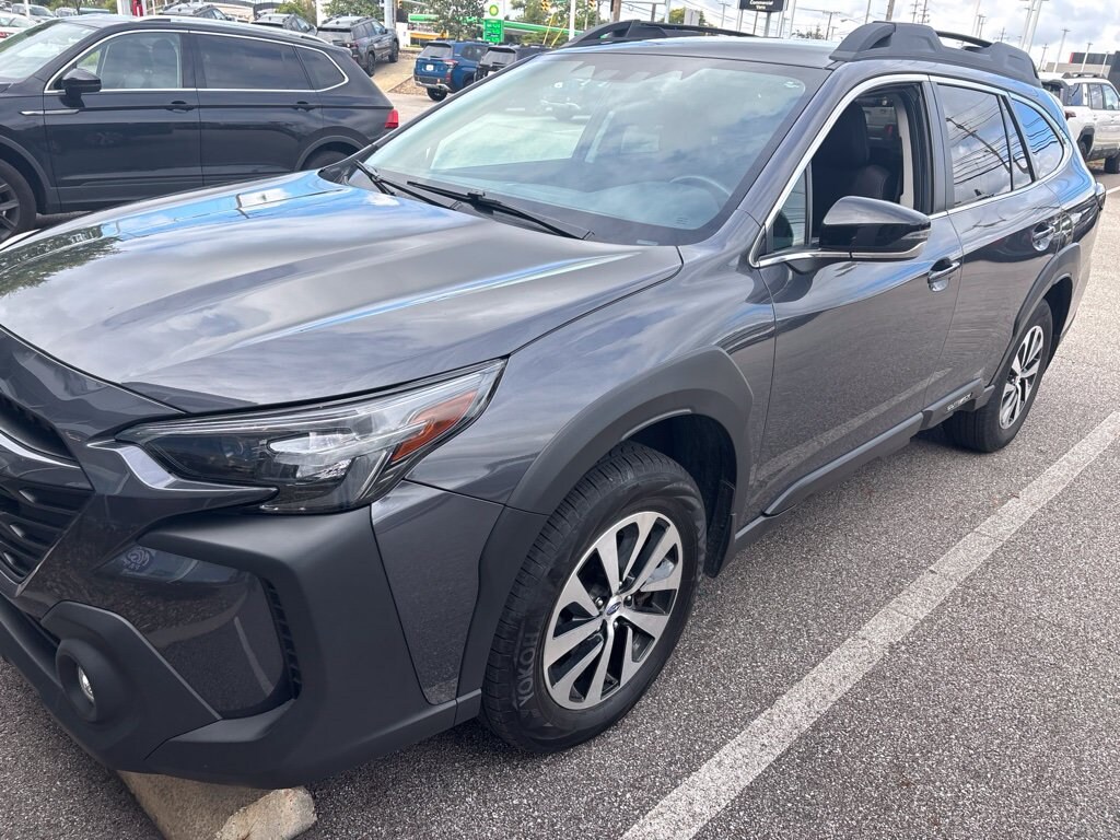 Used 2024 Subaru Outback Premium SUV