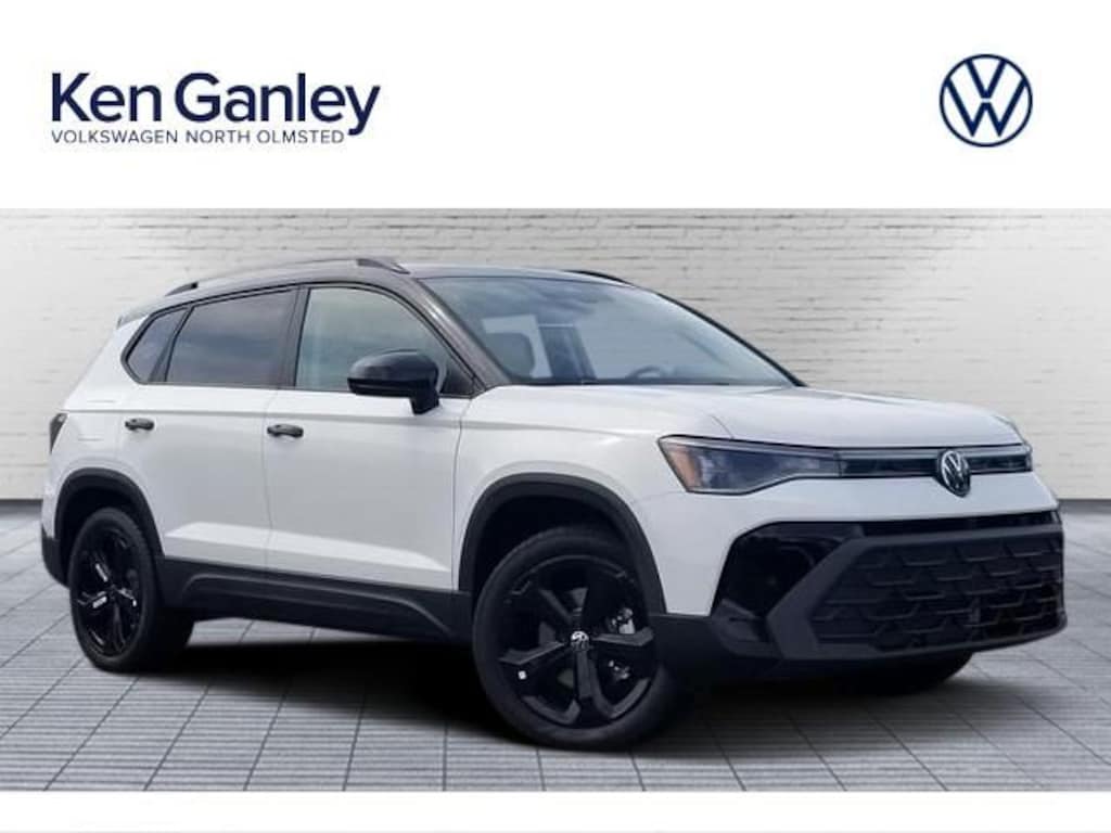 New 2026 Volkswagen Taos 1.5T SE Black SUV