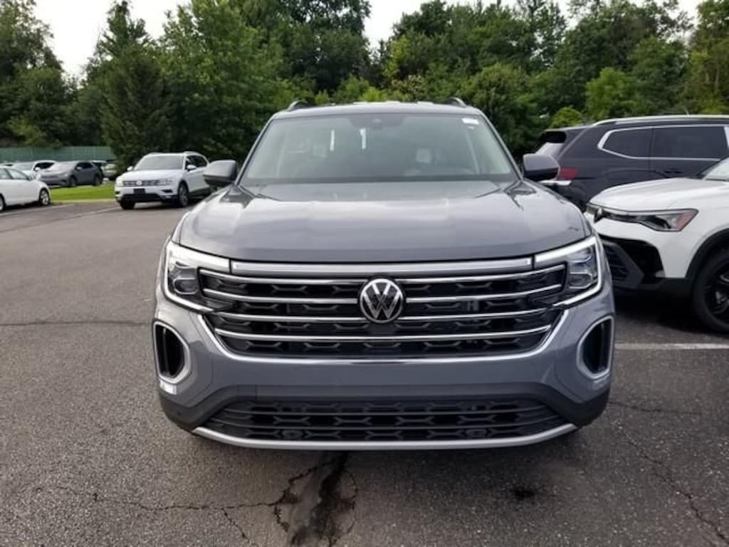 New 2026 Volkswagen Atlas SE w/Technology SUV
