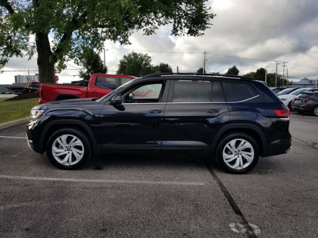 Certified 2022 Volkswagen Atlas 3.6L V6 SE w/Technology SUV