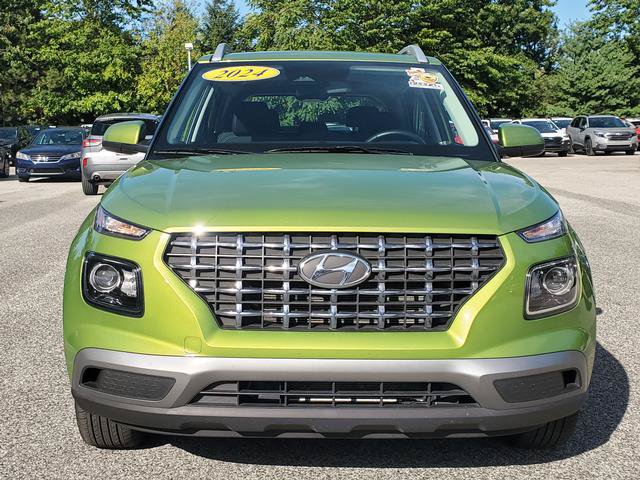 Used 2024 Hyundai Venue SEL SUV