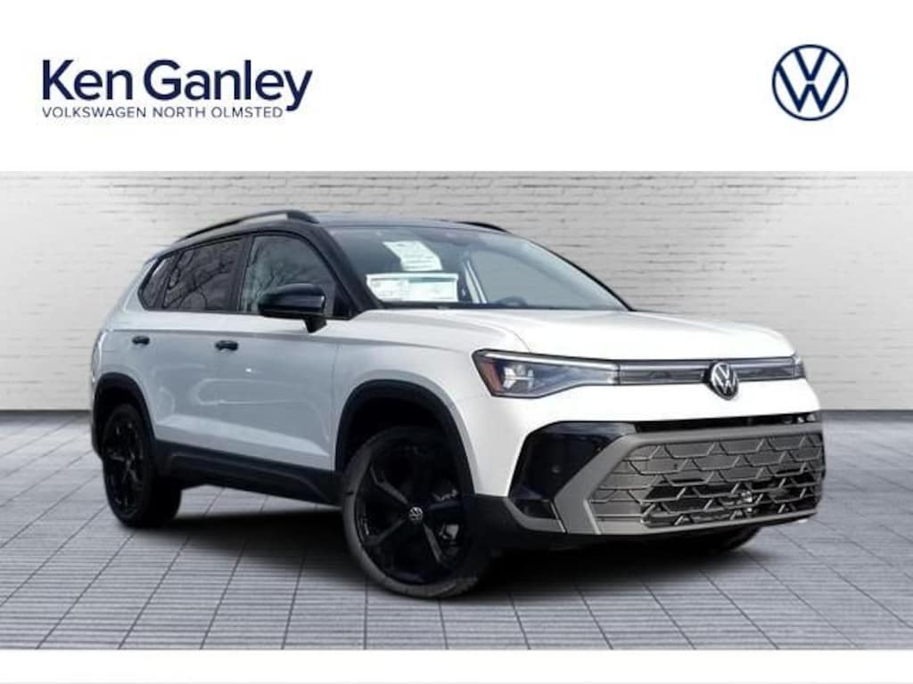 New 2026 Volkswagen Taos 1.5T SE Black SUV