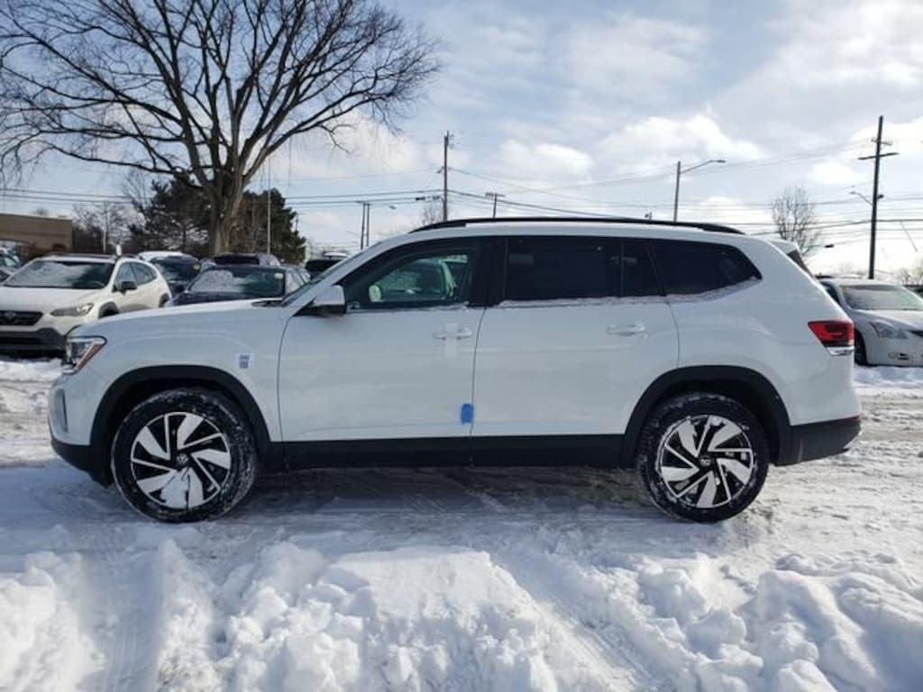 New 2026 Volkswagen Atlas SE w/Technology SUV