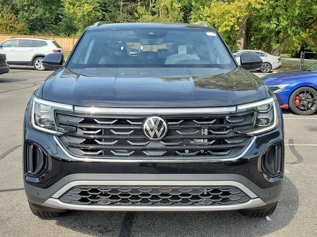 New 2026 Volkswagen Atlas Cross Sport SE w/Technology SUV