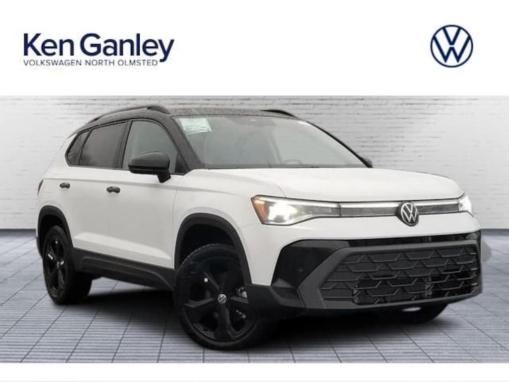New 2026 Volkswagen Taos 1.5T SE Black SUV
