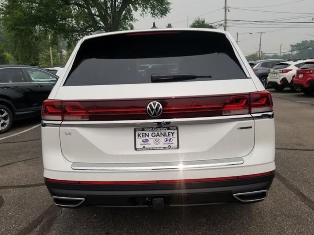 New 2026 Volkswagen Atlas SE w/Technology SUV