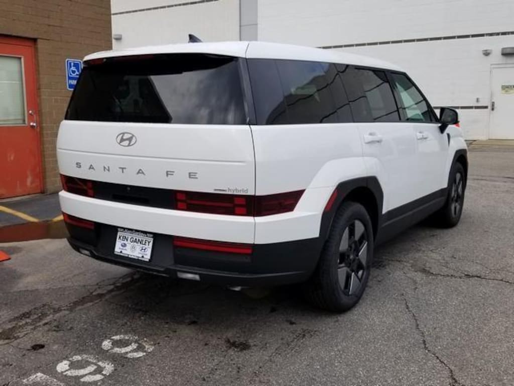 New 2026 Hyundai Santa Fe Hybrid SE SUV