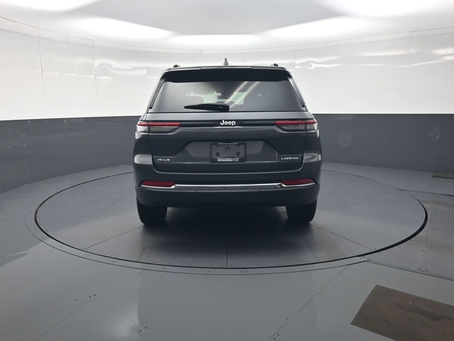 Used 2025 Jeep Grand Cherokee Laredo SUV