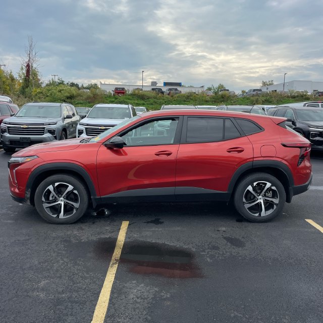 Used 2024 Chevrolet Trax 1RS SUV