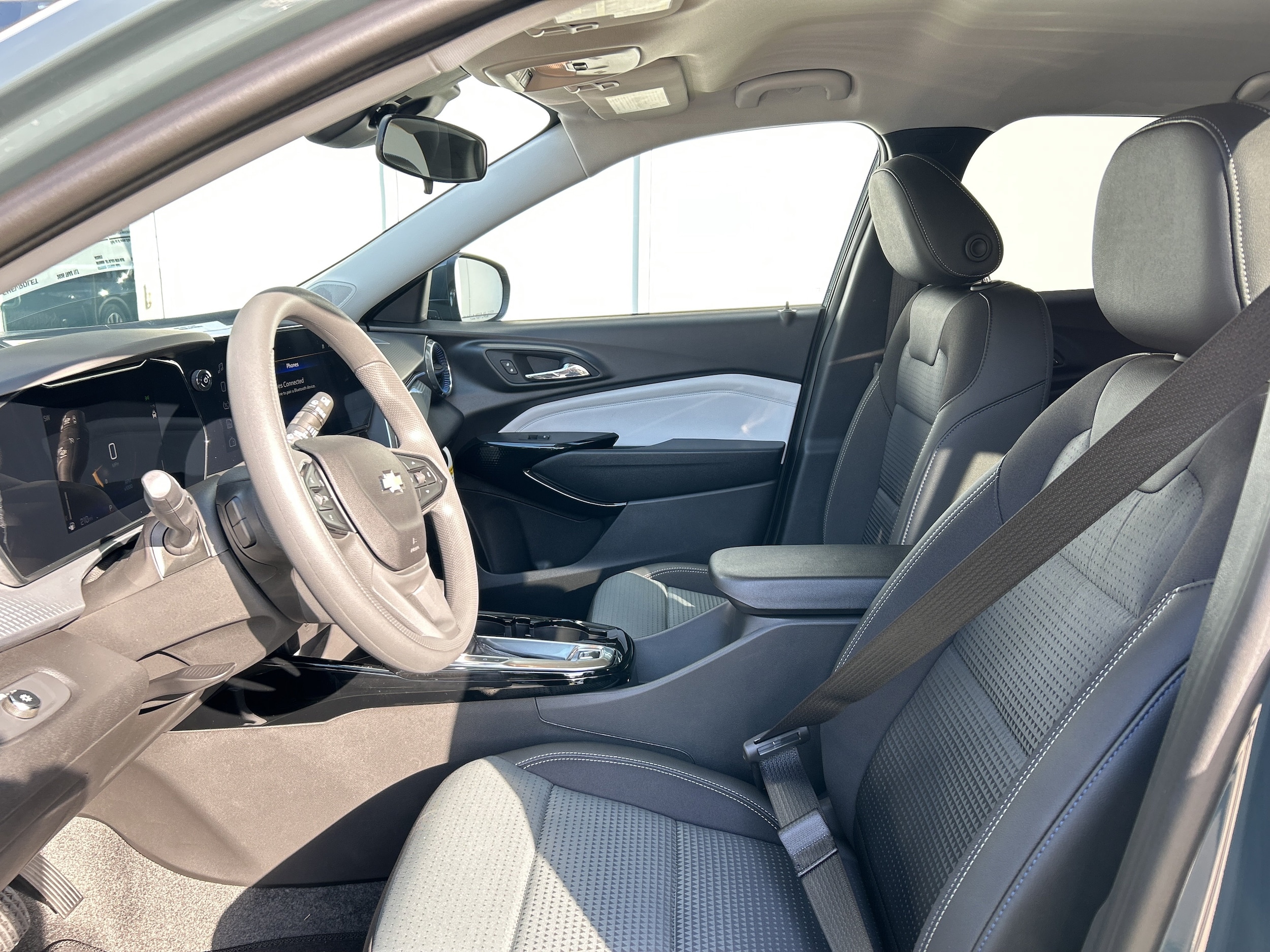 2026 Chevrolet Trax LT - Photo 11