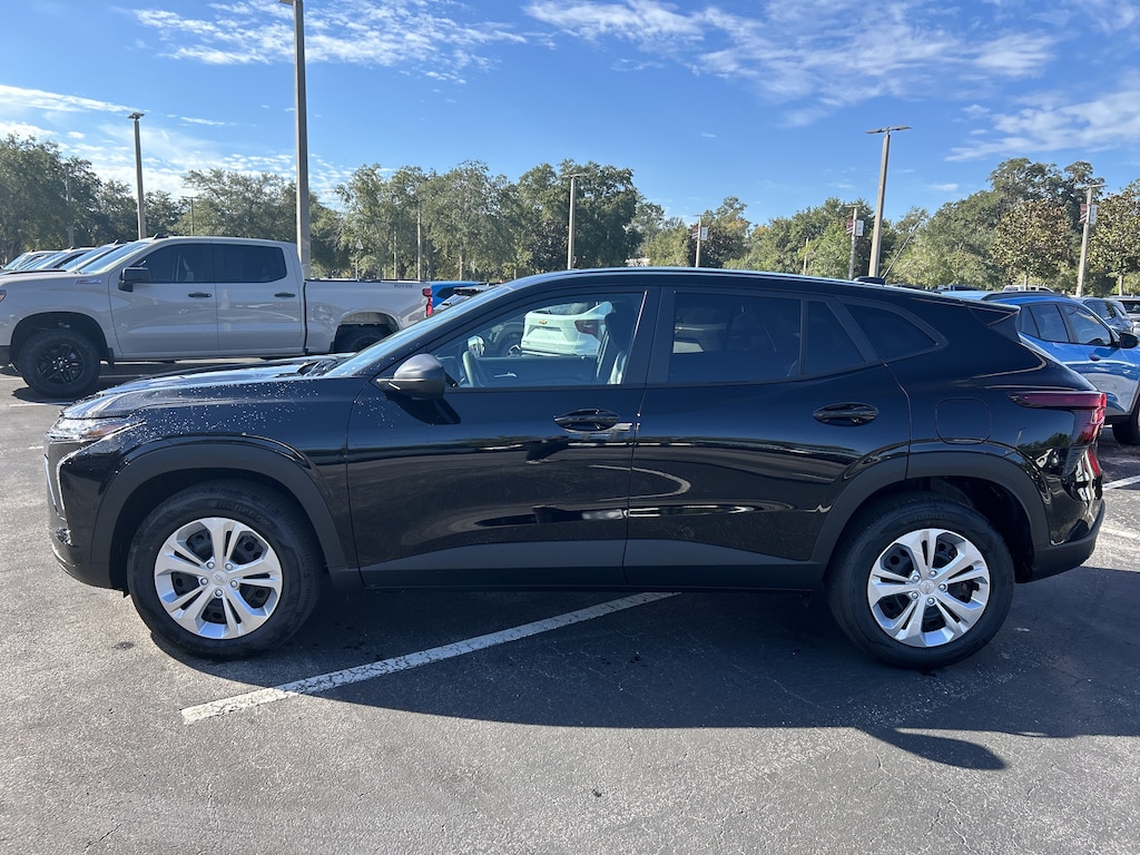 New 2026 Chevrolet Trax LS SUV