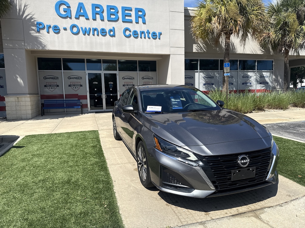 Used 2024 Nissan Altima 2.5 SV