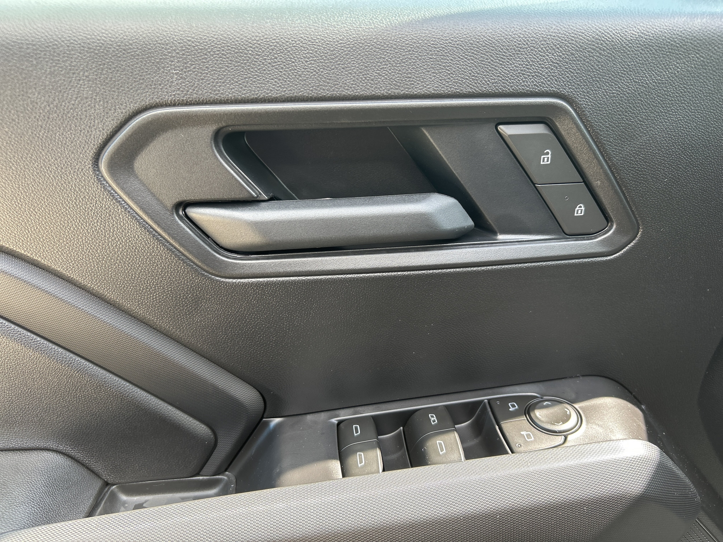 2026 Chevrolet Colorado Trail Boss - Photo 11