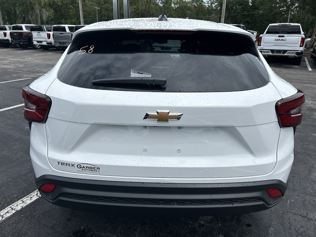 New 2026 Chevrolet Trax LS SUV