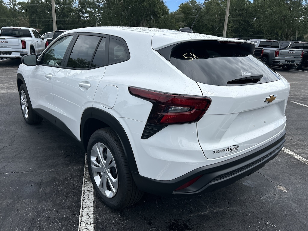 New 2026 Chevrolet Trax LS SUV