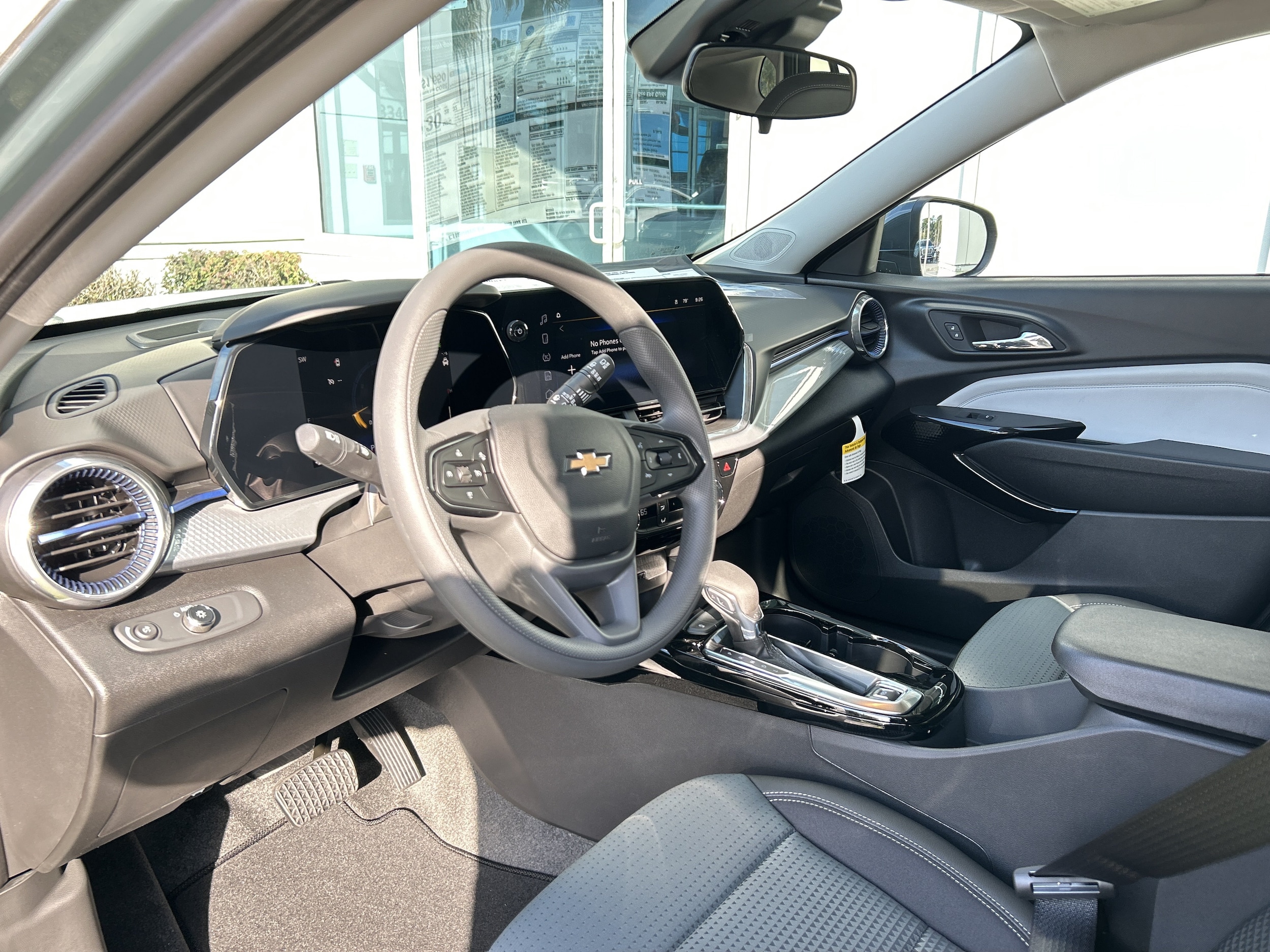 2026 Chevrolet Trax LT - Photo 13