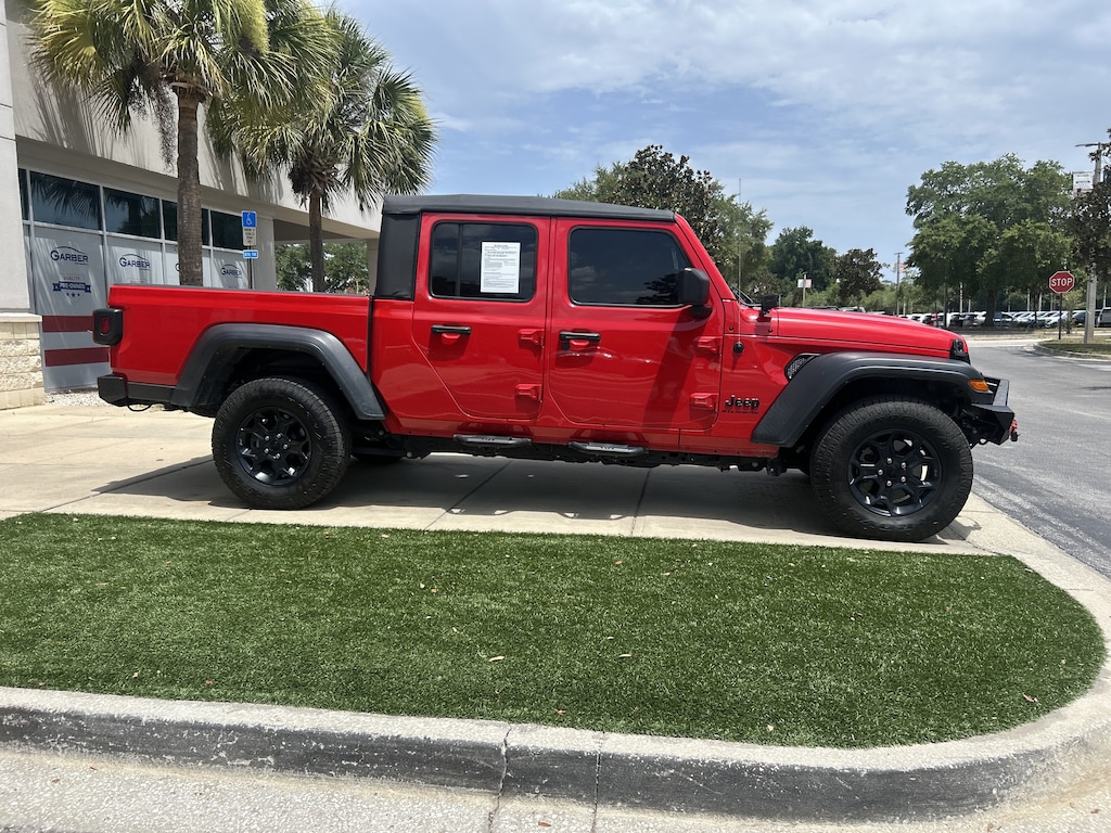 Used 2023 Jeep Gladiator Sport Truck