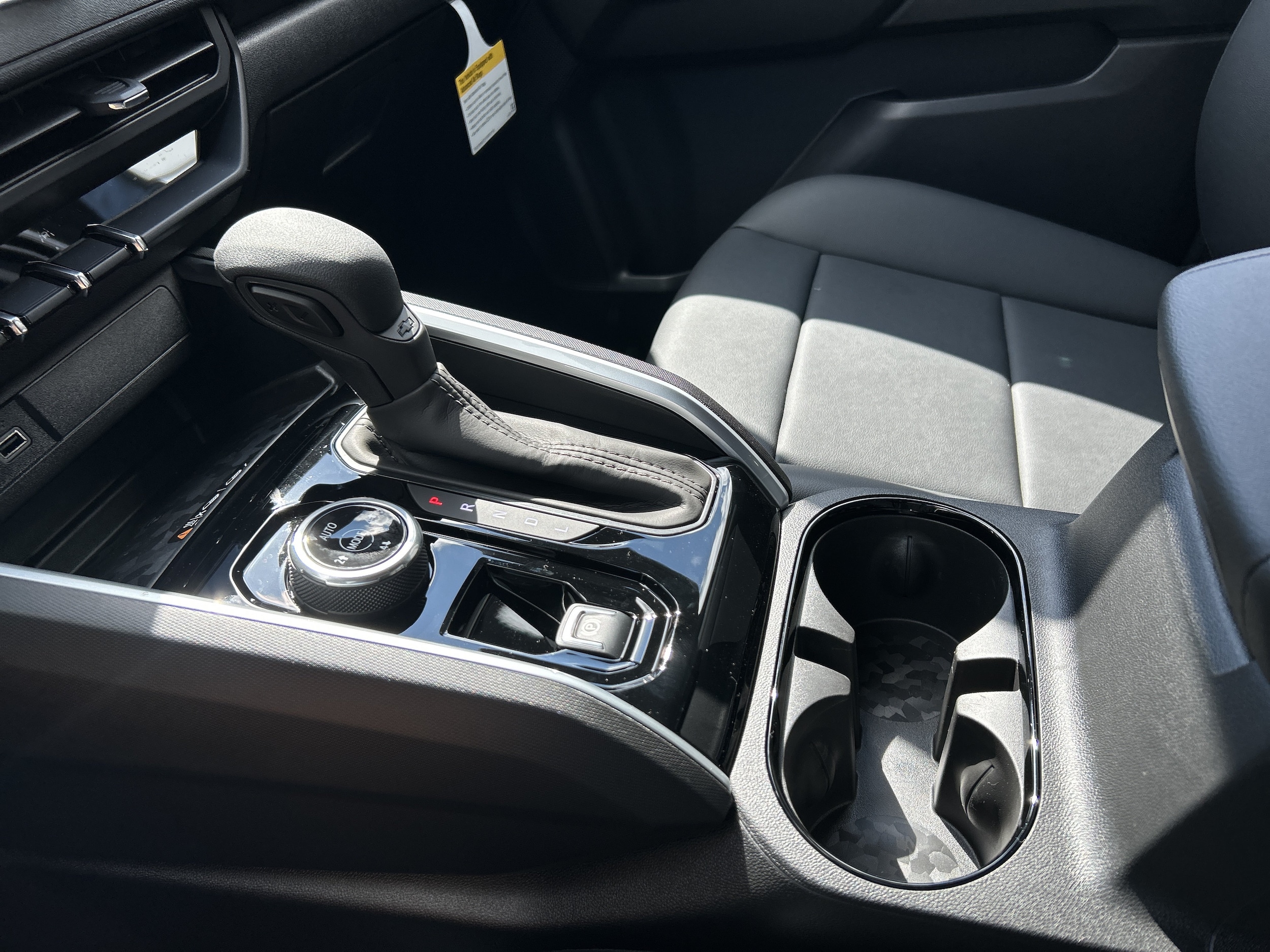 2026 Chevrolet Colorado Trail Boss - Photo 23