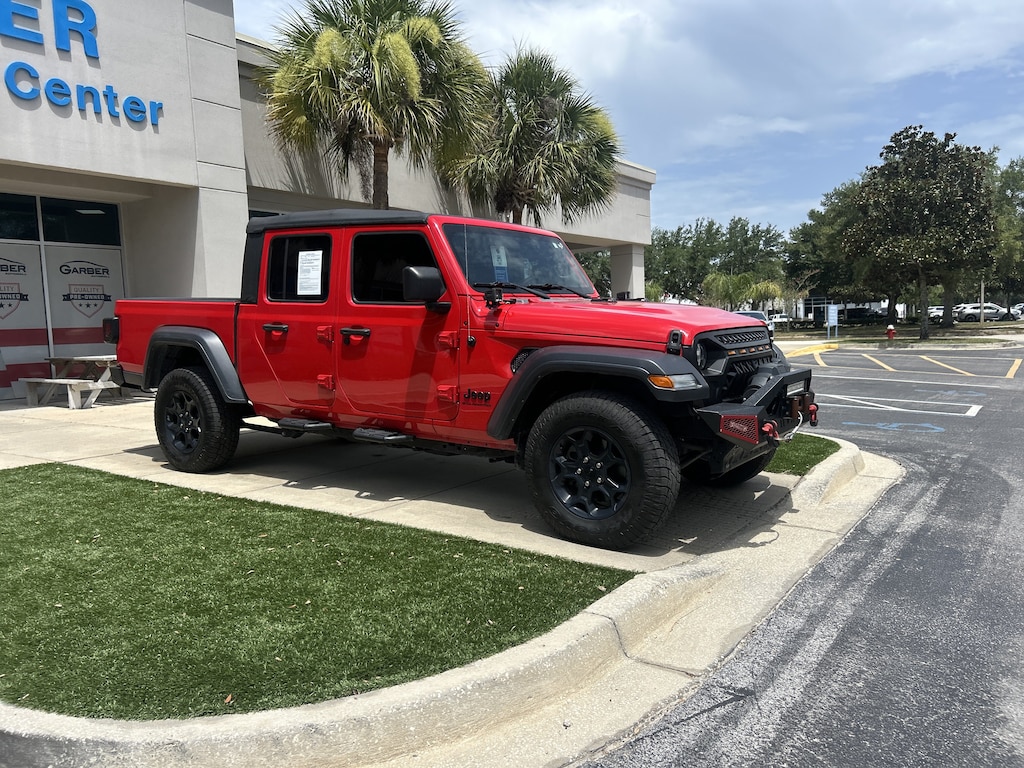 Used 2023 Jeep Gladiator Sport Truck