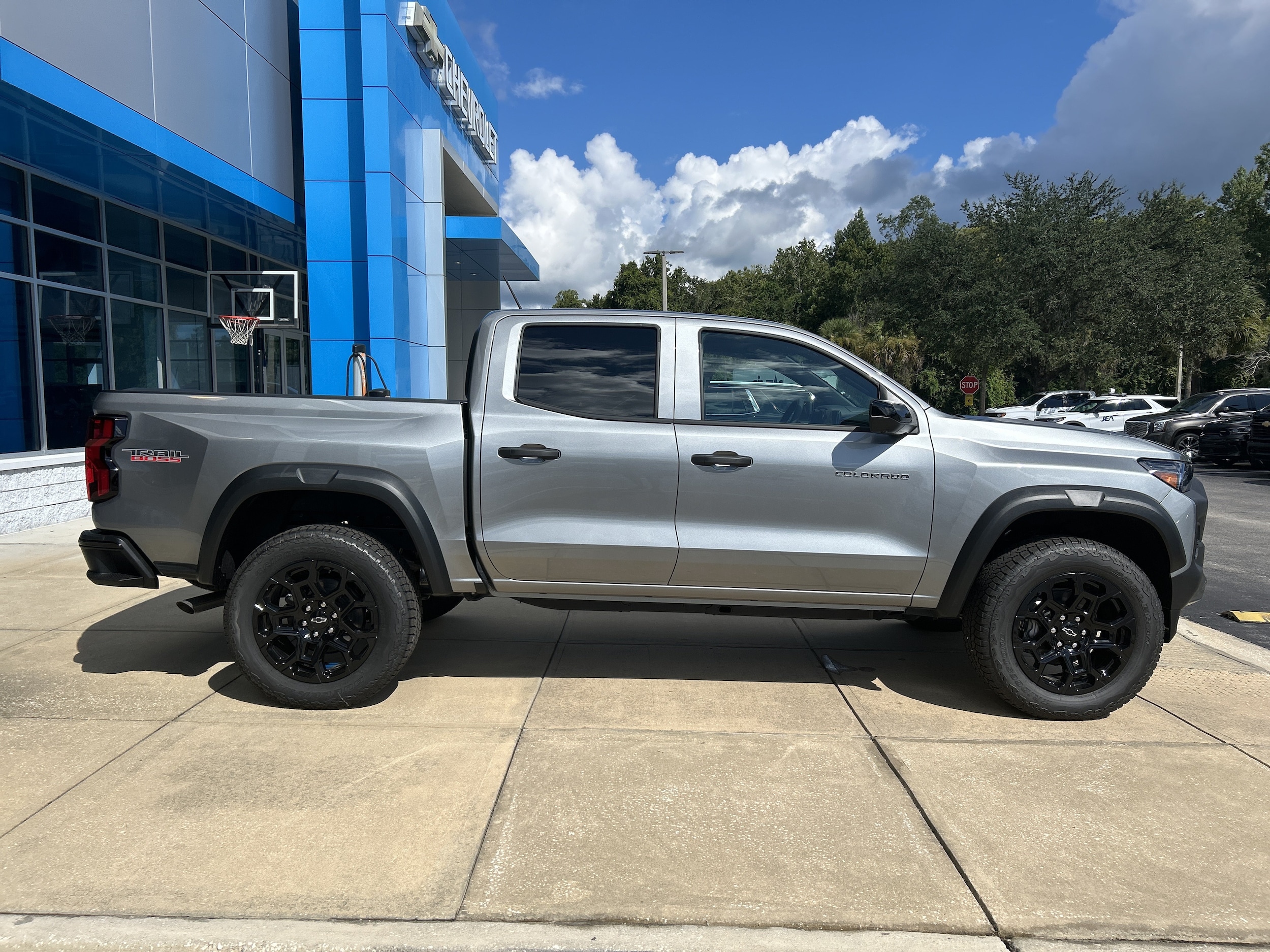 2026 Chevrolet Colorado Trail Boss - Photo 7