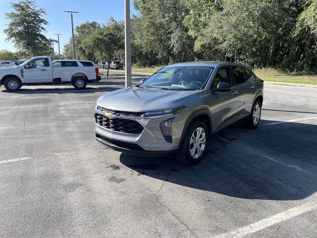 New 2026 Chevrolet Trax LS SUV