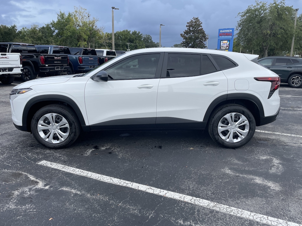 New 2026 Chevrolet Trax LS SUV