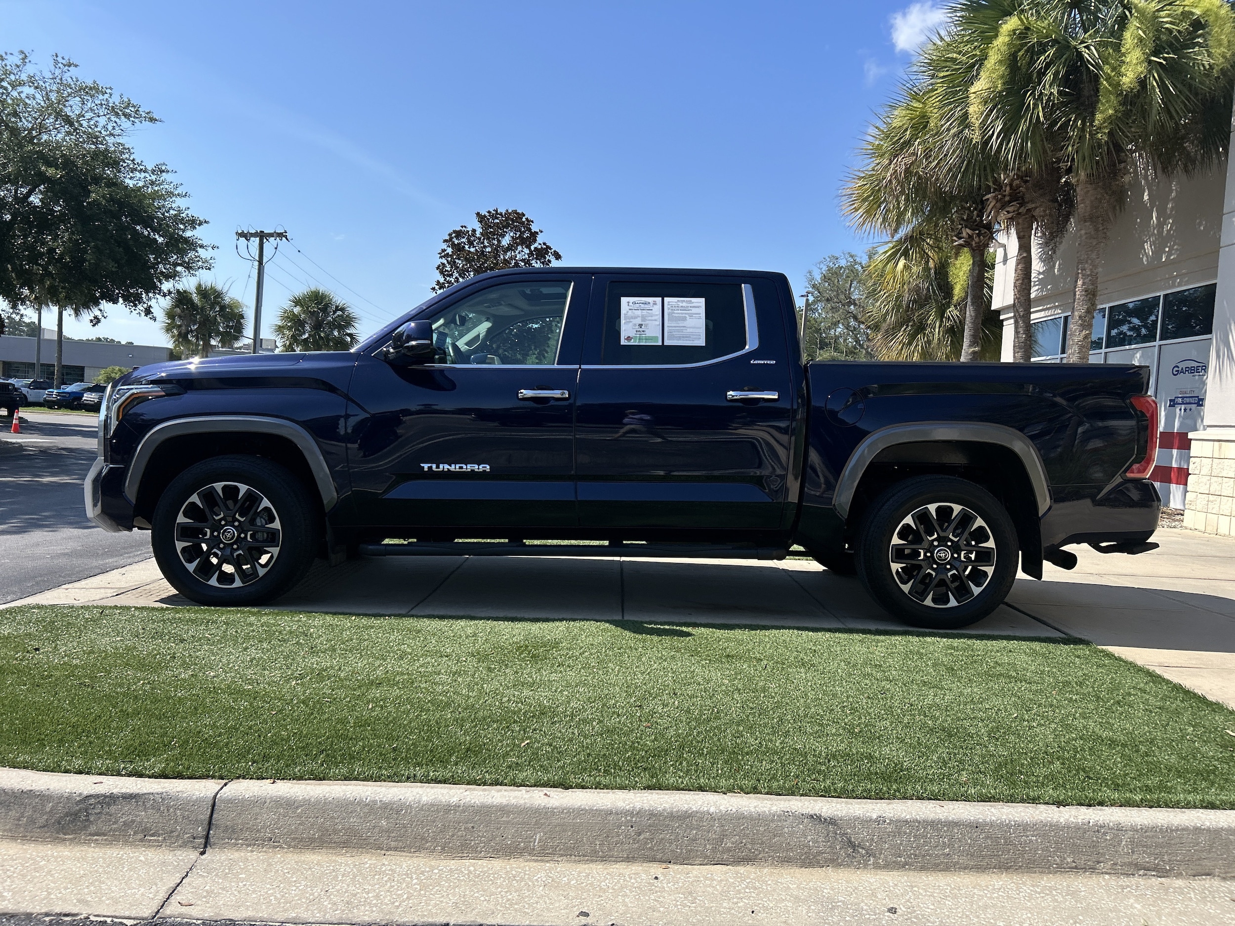 2024 Toyota Tundra Limited - Photo 11