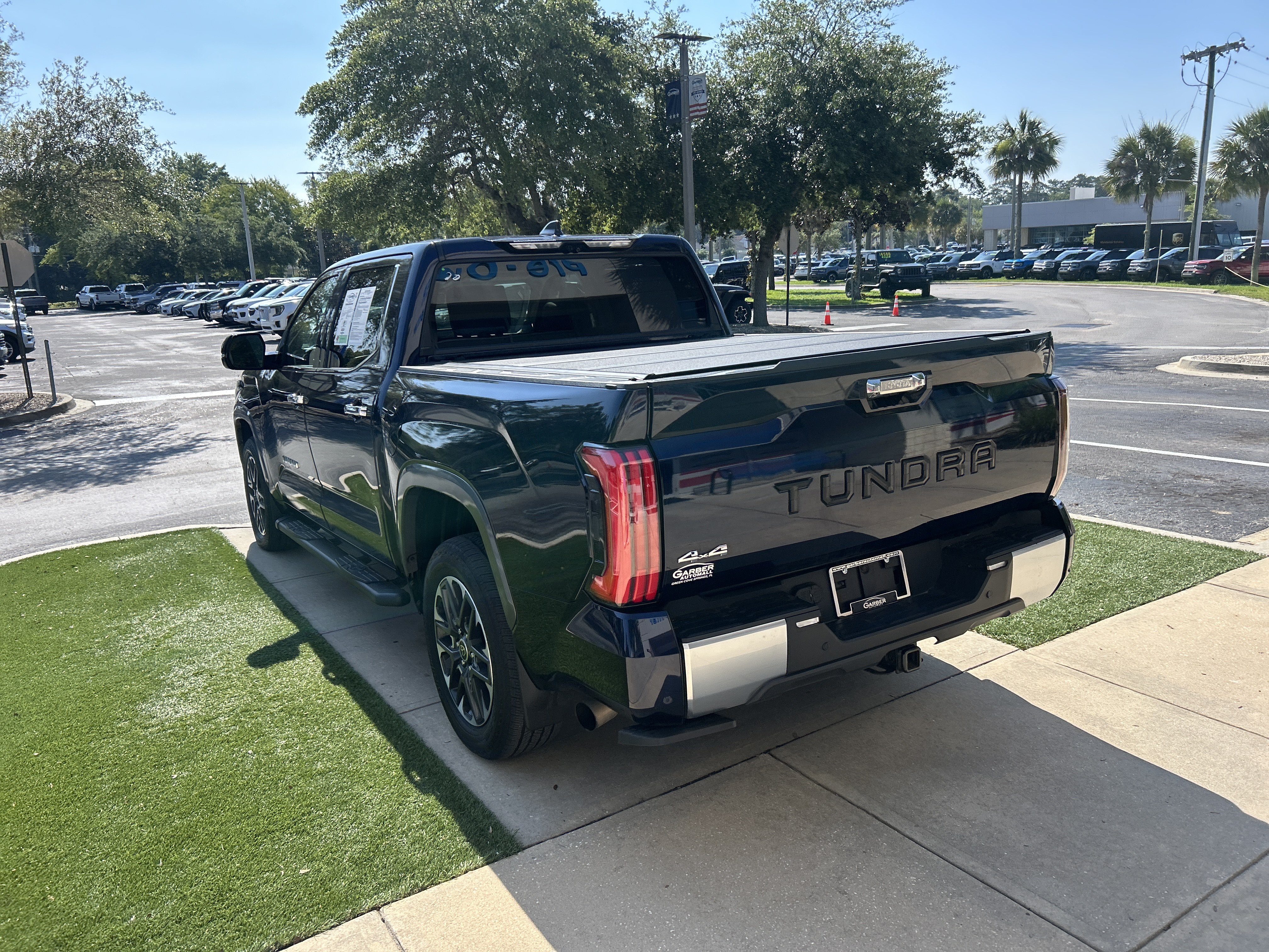 2024 Toyota Tundra Limited - Photo 9