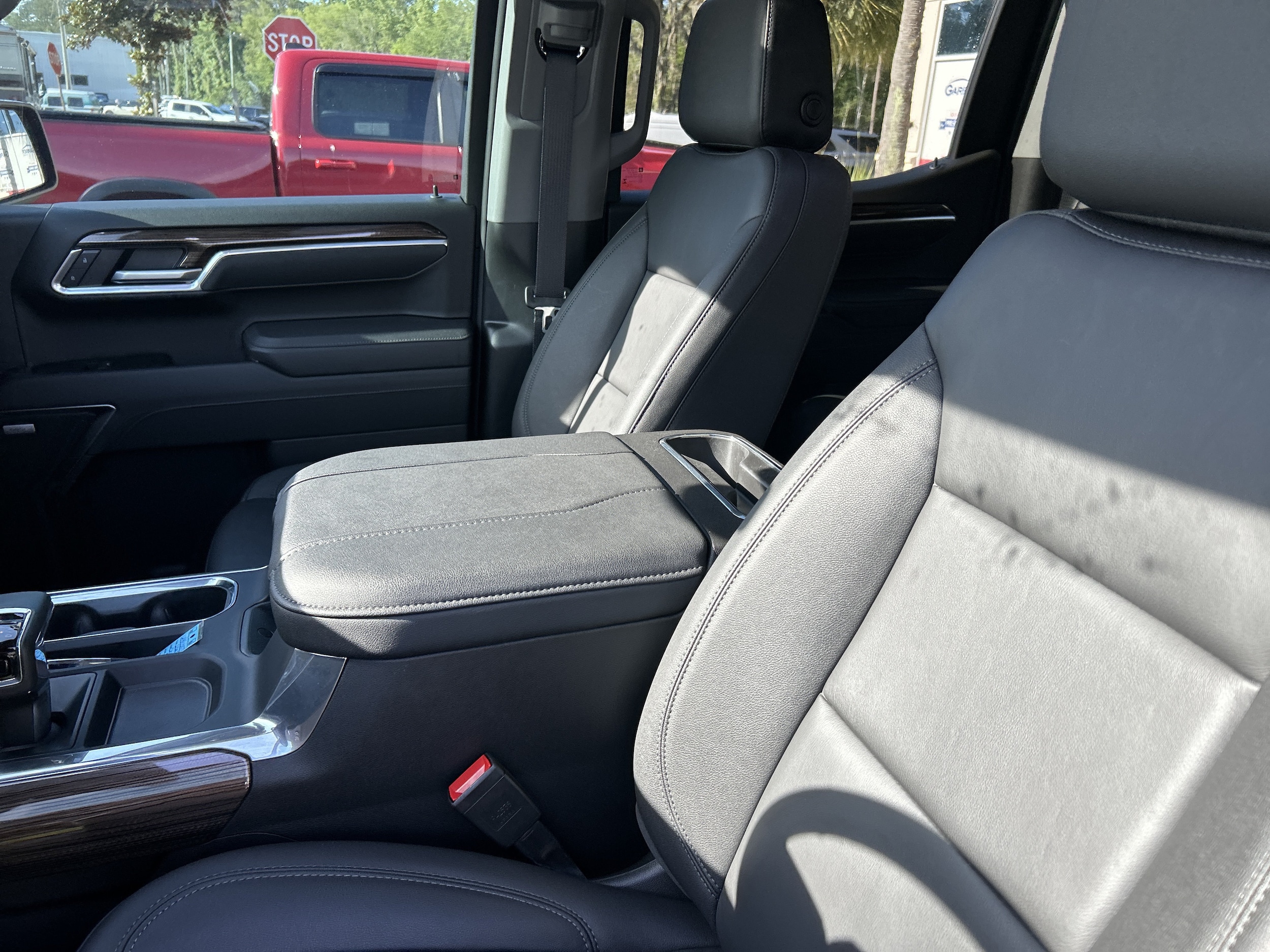 2025 Chevrolet Silverado 1500 RST - Photo 17