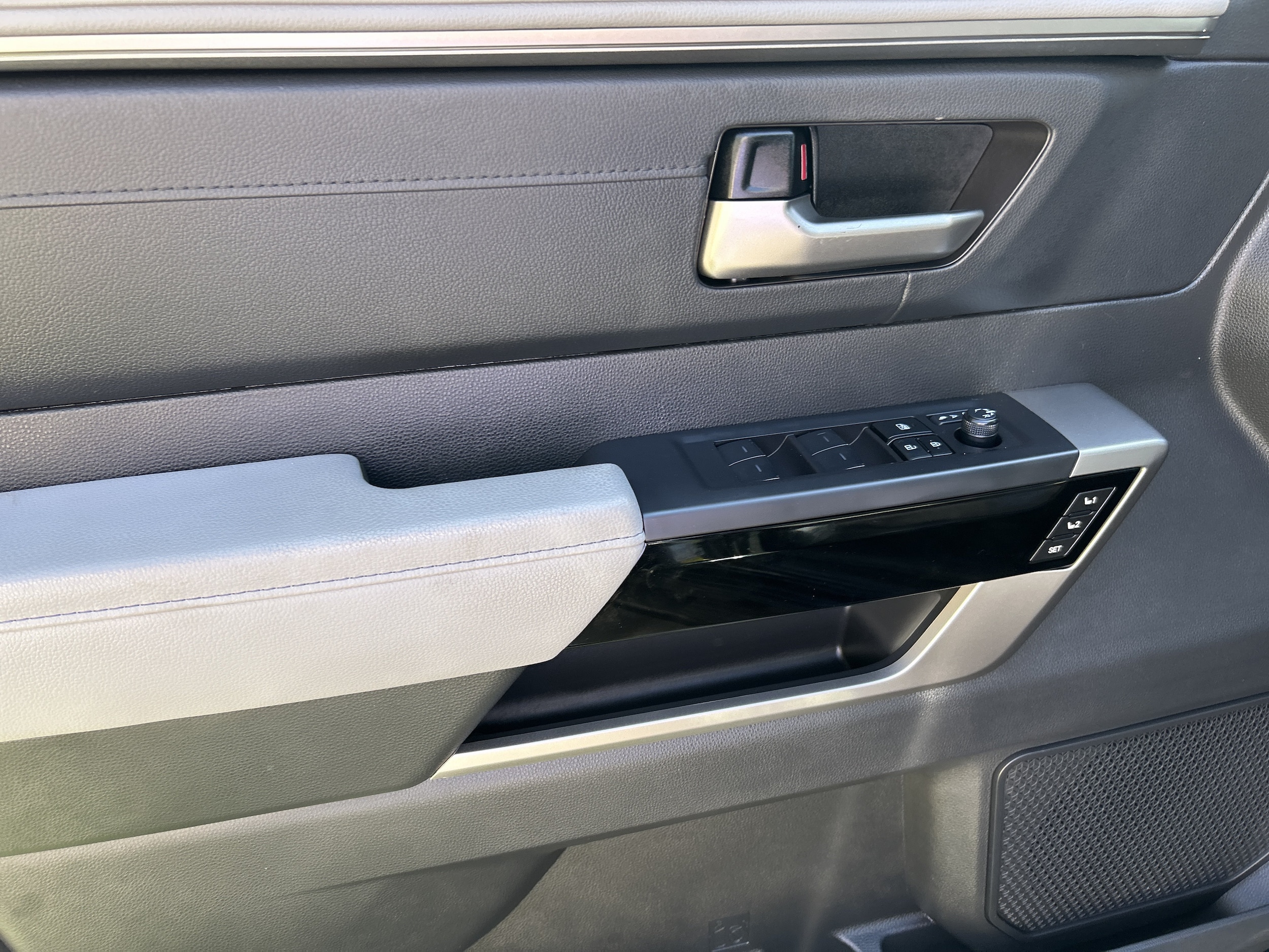 2024 Toyota Tundra Limited - Photo 24
