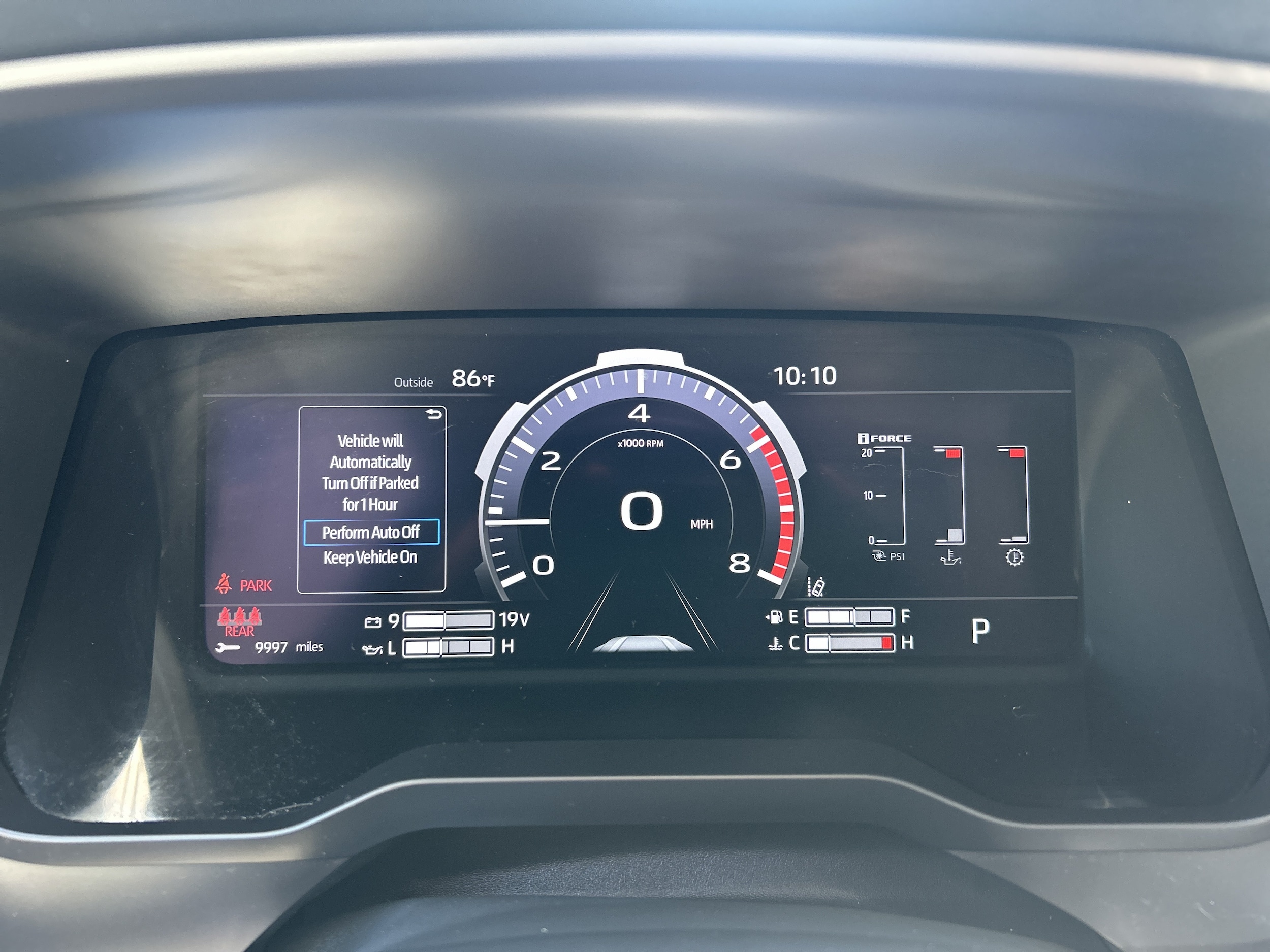 2024 Toyota Tundra Limited - Photo 31