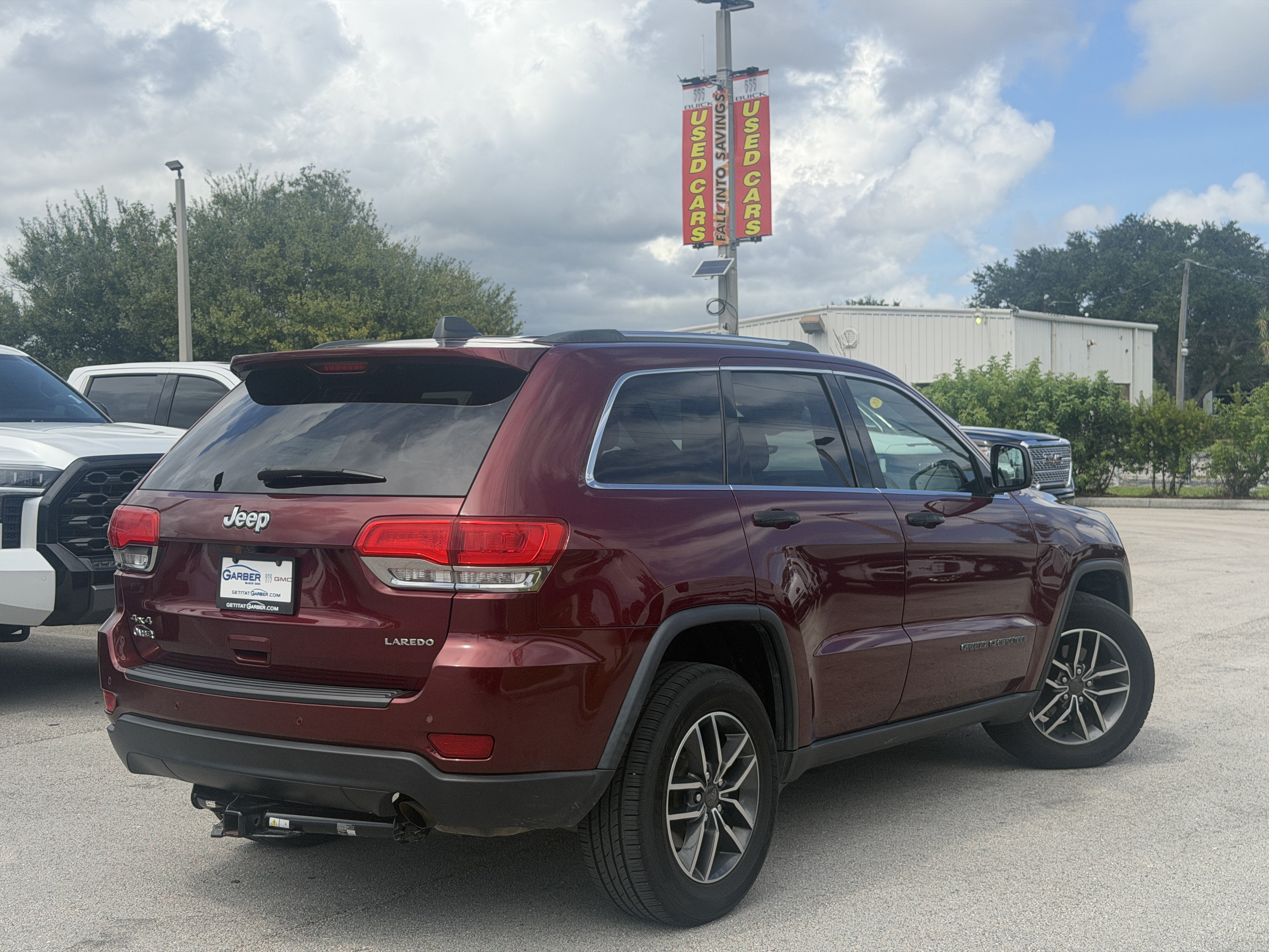 Used 2019 Jeep Grand Cherokee Laredo E 4x4 SUV