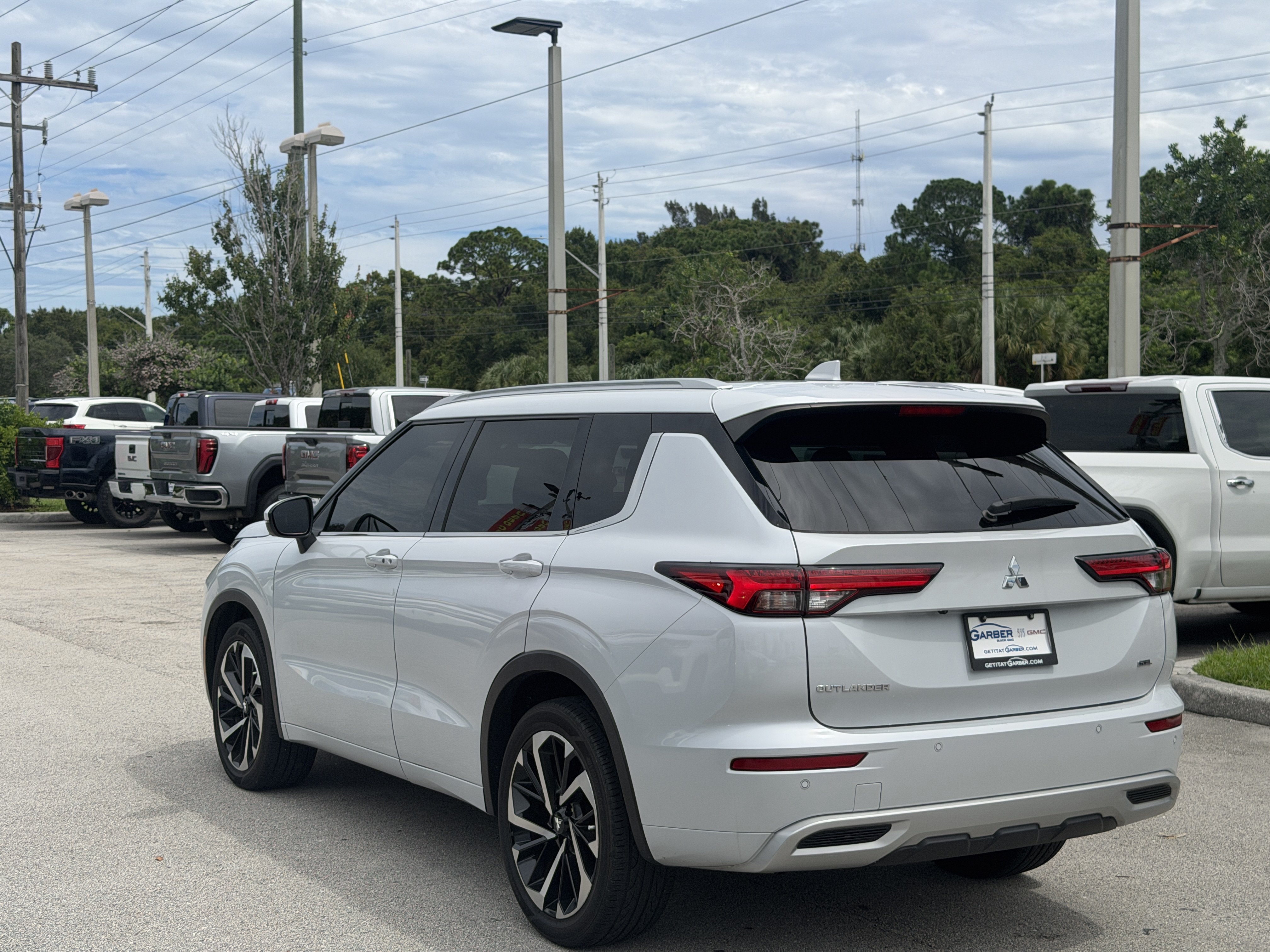 Used 2023 Mitsubishi Outlander SEL 2.5 2WD SUV