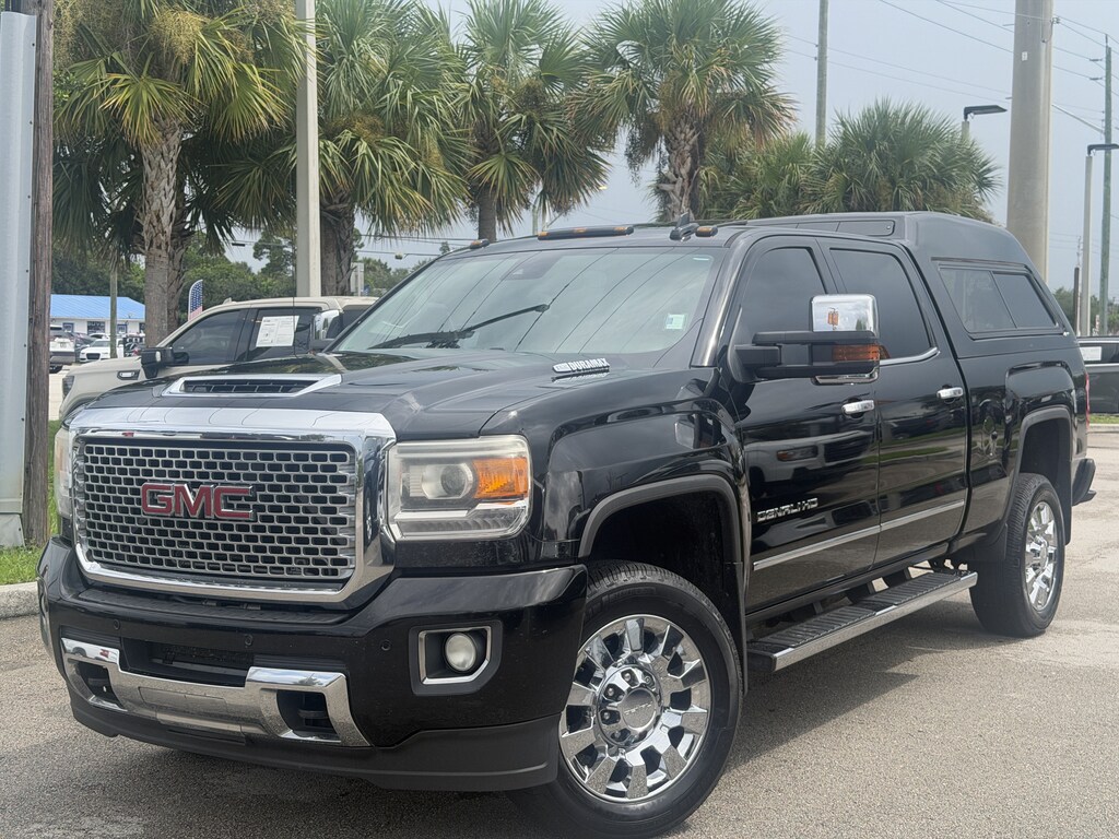 Used 2017 GMC Sierra 2500 HD Denali Truck Crew Cab