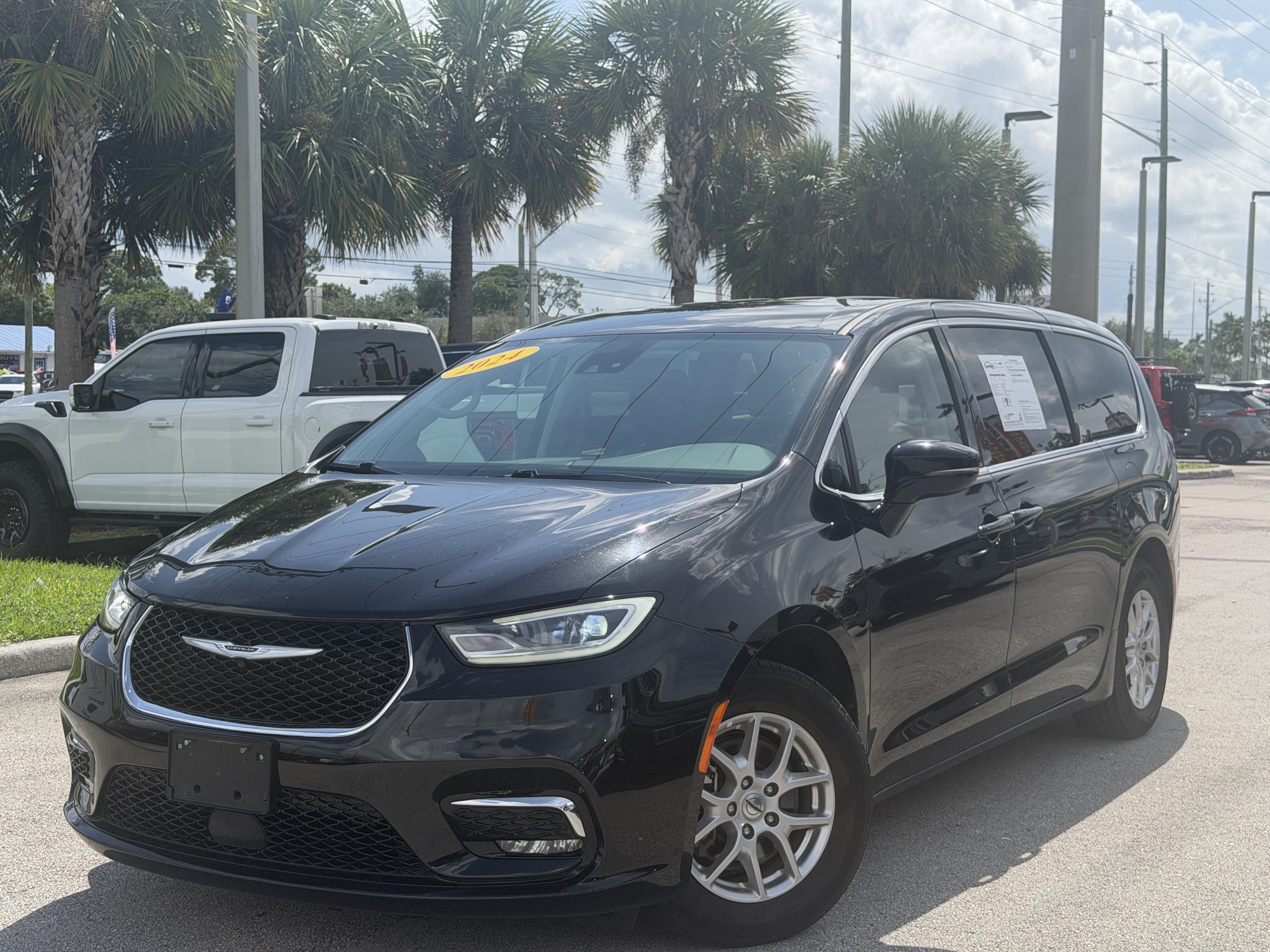  Chrysler Pacifica