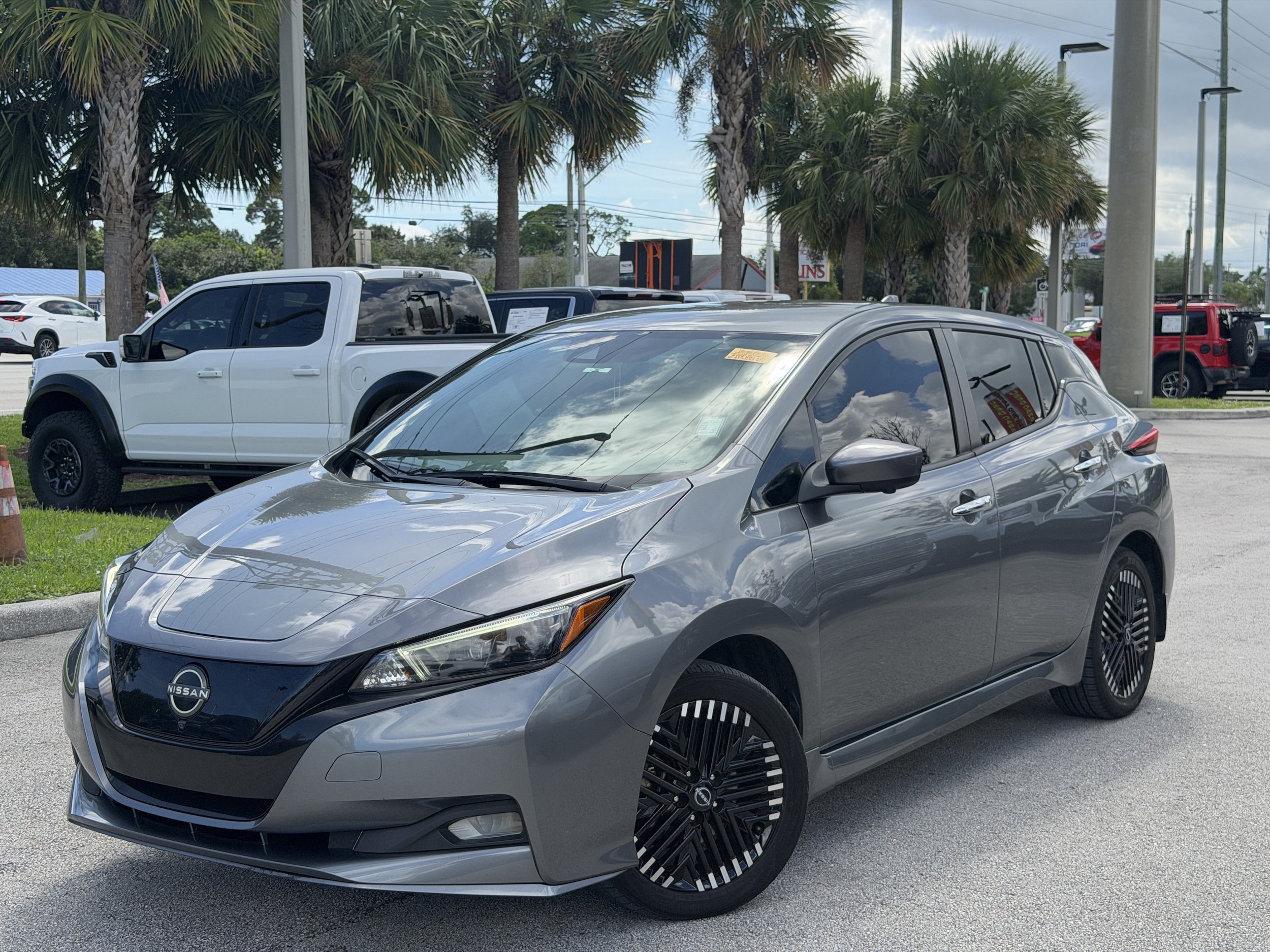 2024 Nissan LEAF