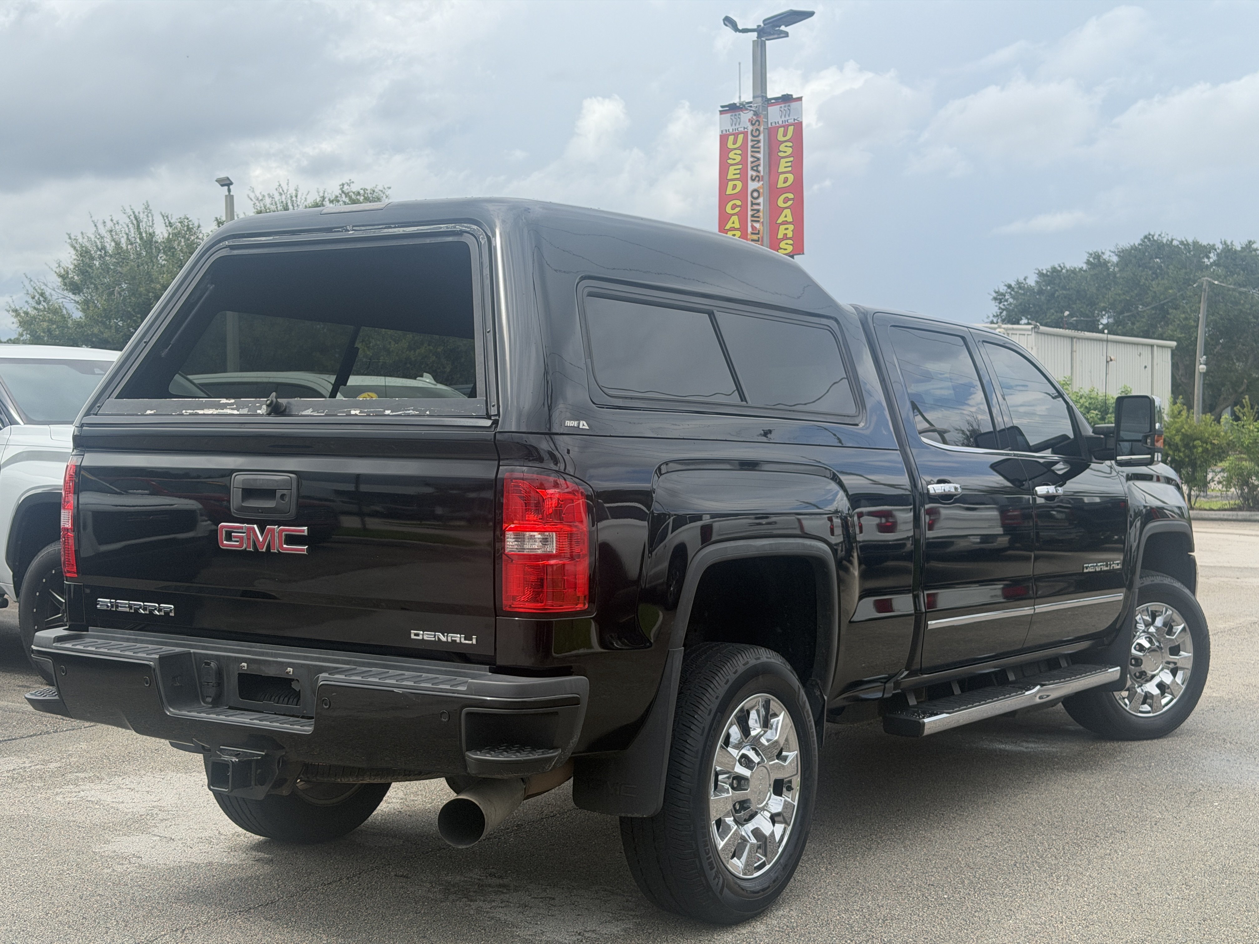 Used 2017 GMC Sierra 2500 HD Denali Truck Crew Cab