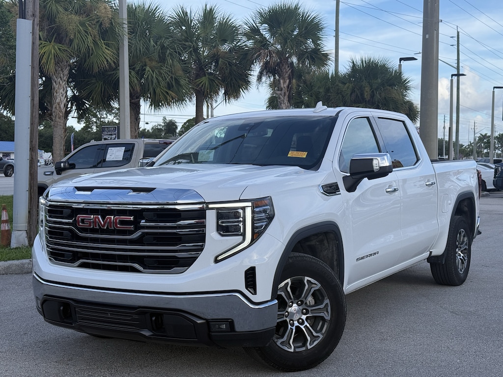 Used 2025 GMC Sierra 1500 SLT Truck Crew Cab