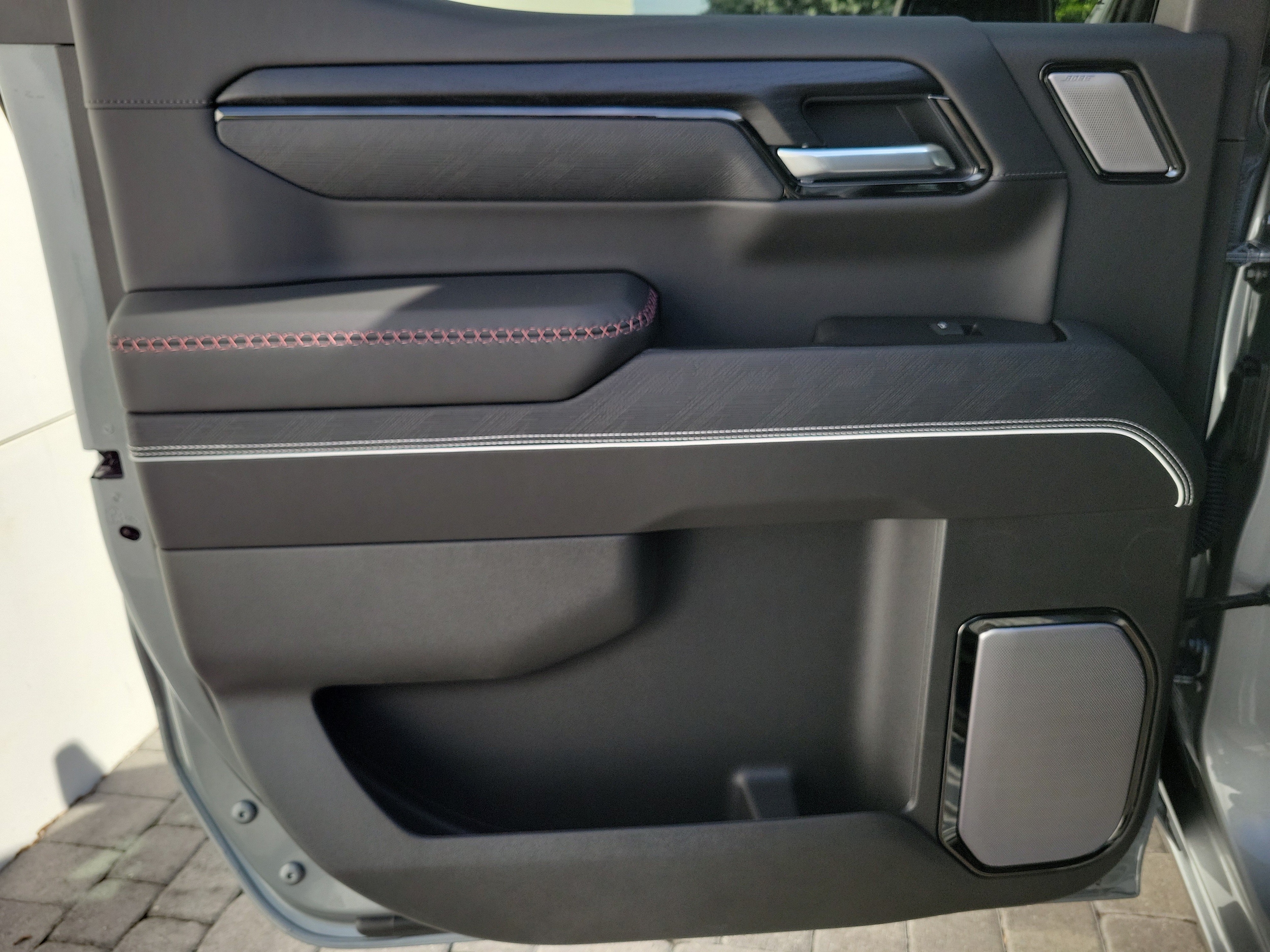 2026 GMC Sierra 1500 AT4X - Photo 12