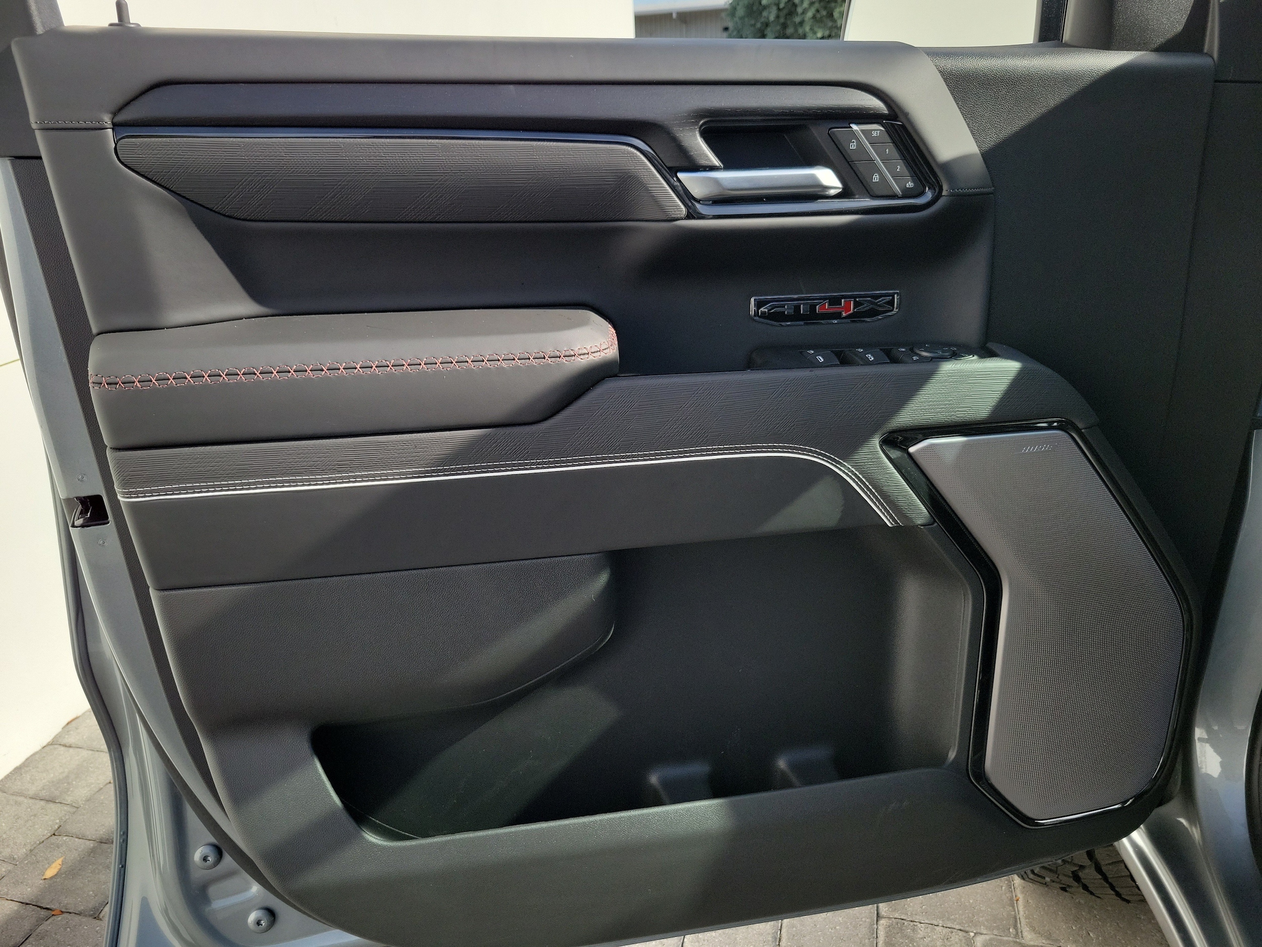 2026 GMC Sierra 1500 AT4X - Photo 18