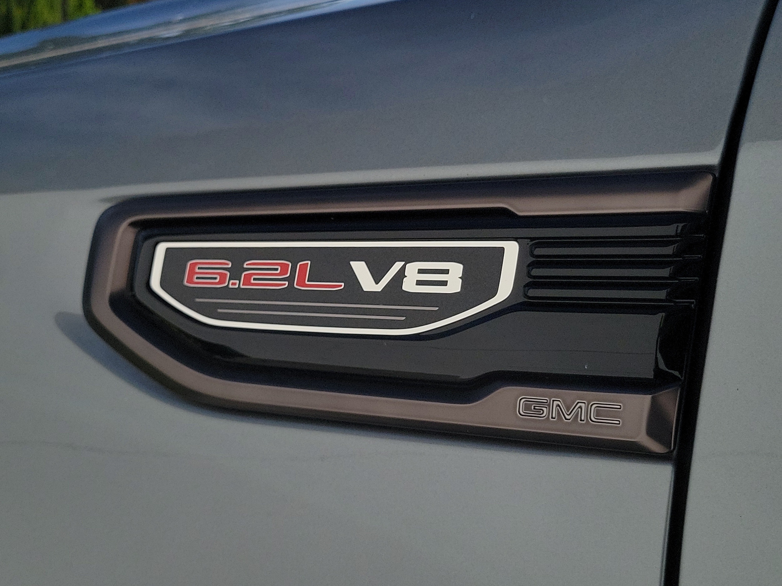 2026 GMC Sierra 1500 AT4X - Photo 9