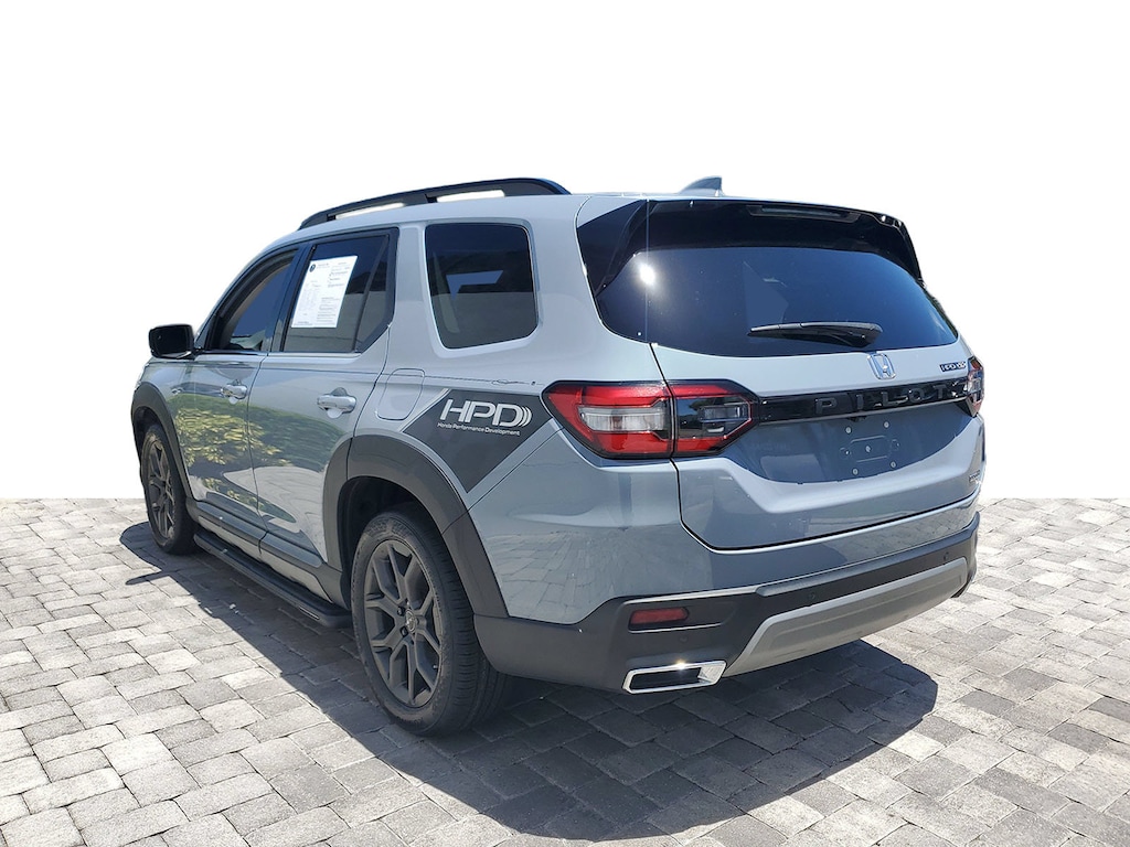 Used 2024 Honda Pilot Touring SUV