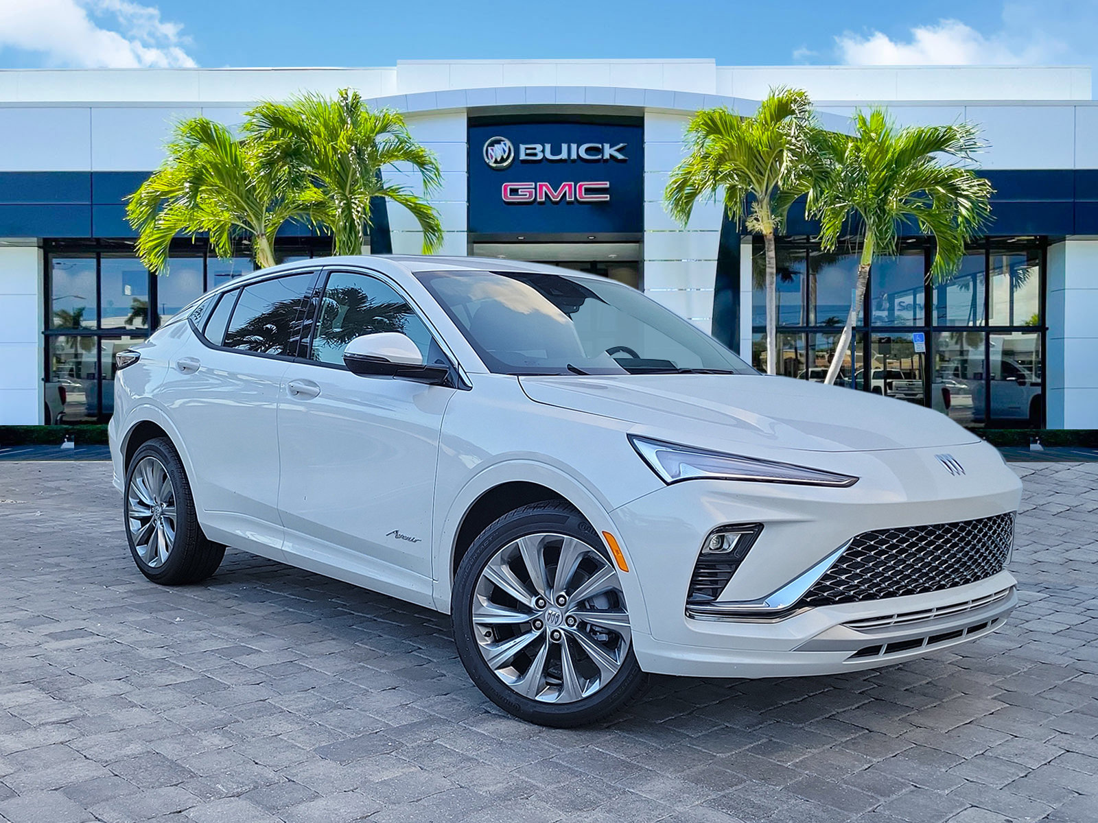 New 2026 Buick Envista Avenir SUV