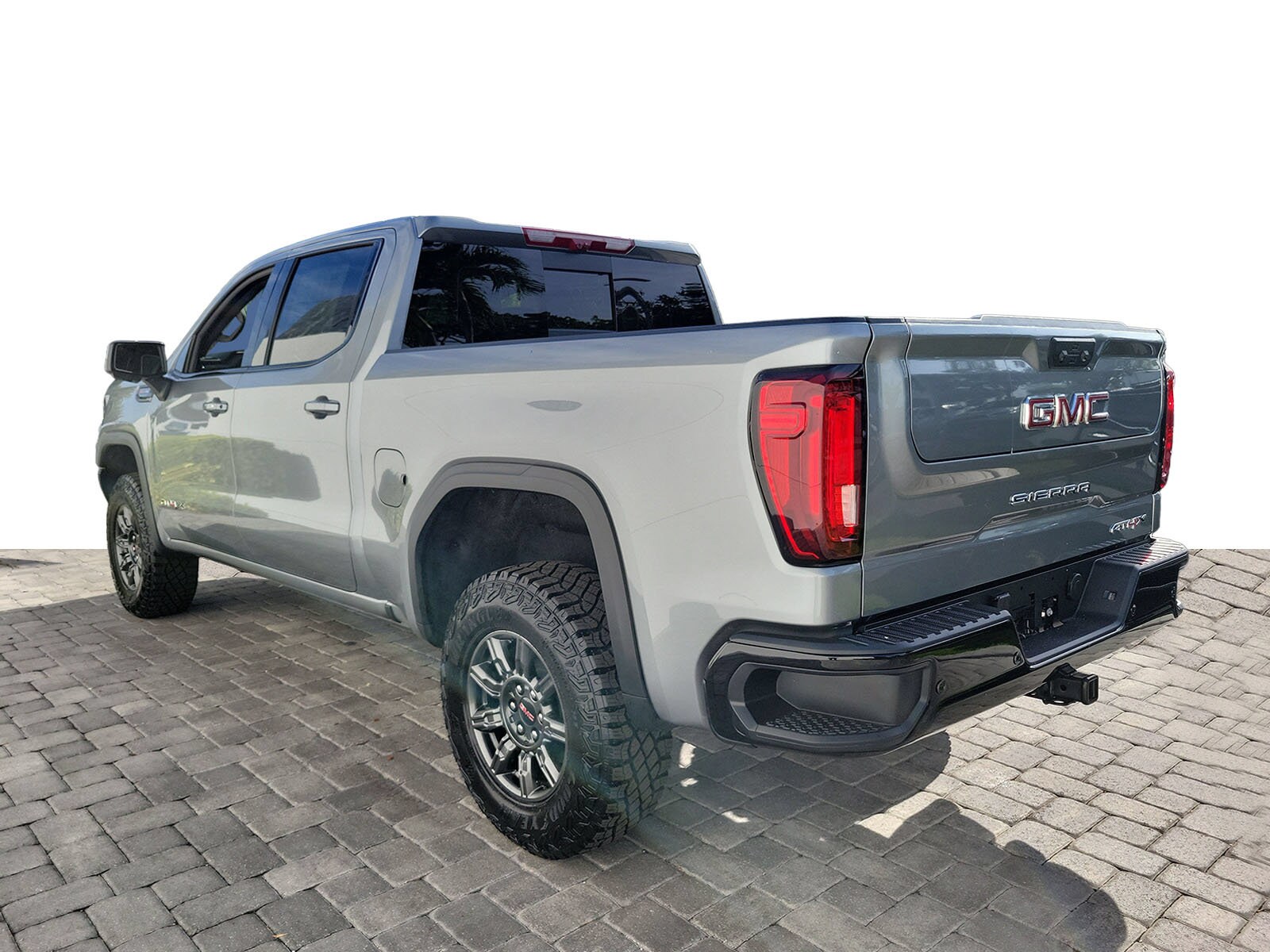 2026 GMC Sierra 1500 AT4X - Photo 4