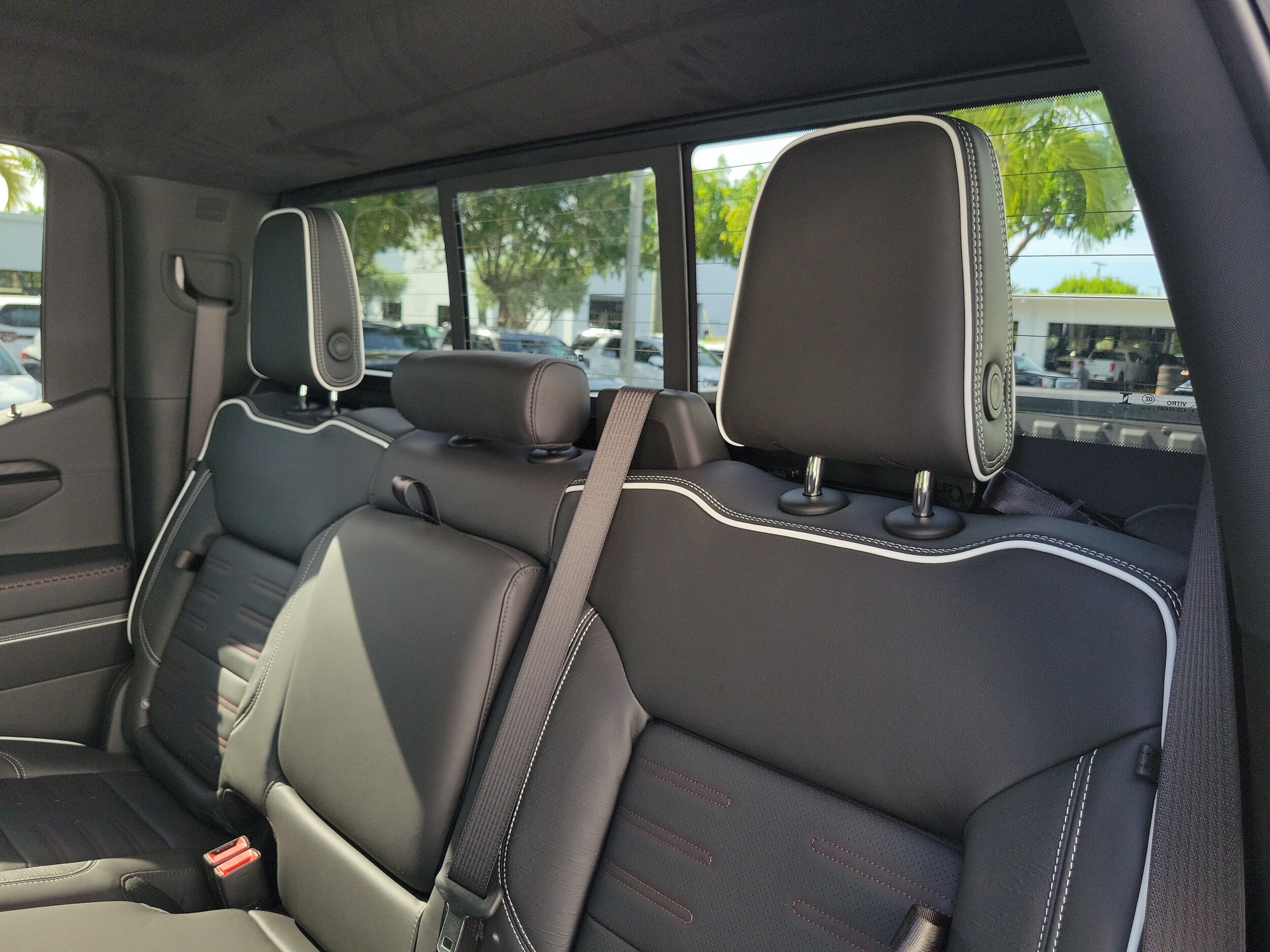 2026 GMC Sierra 1500 AT4X - Photo 13